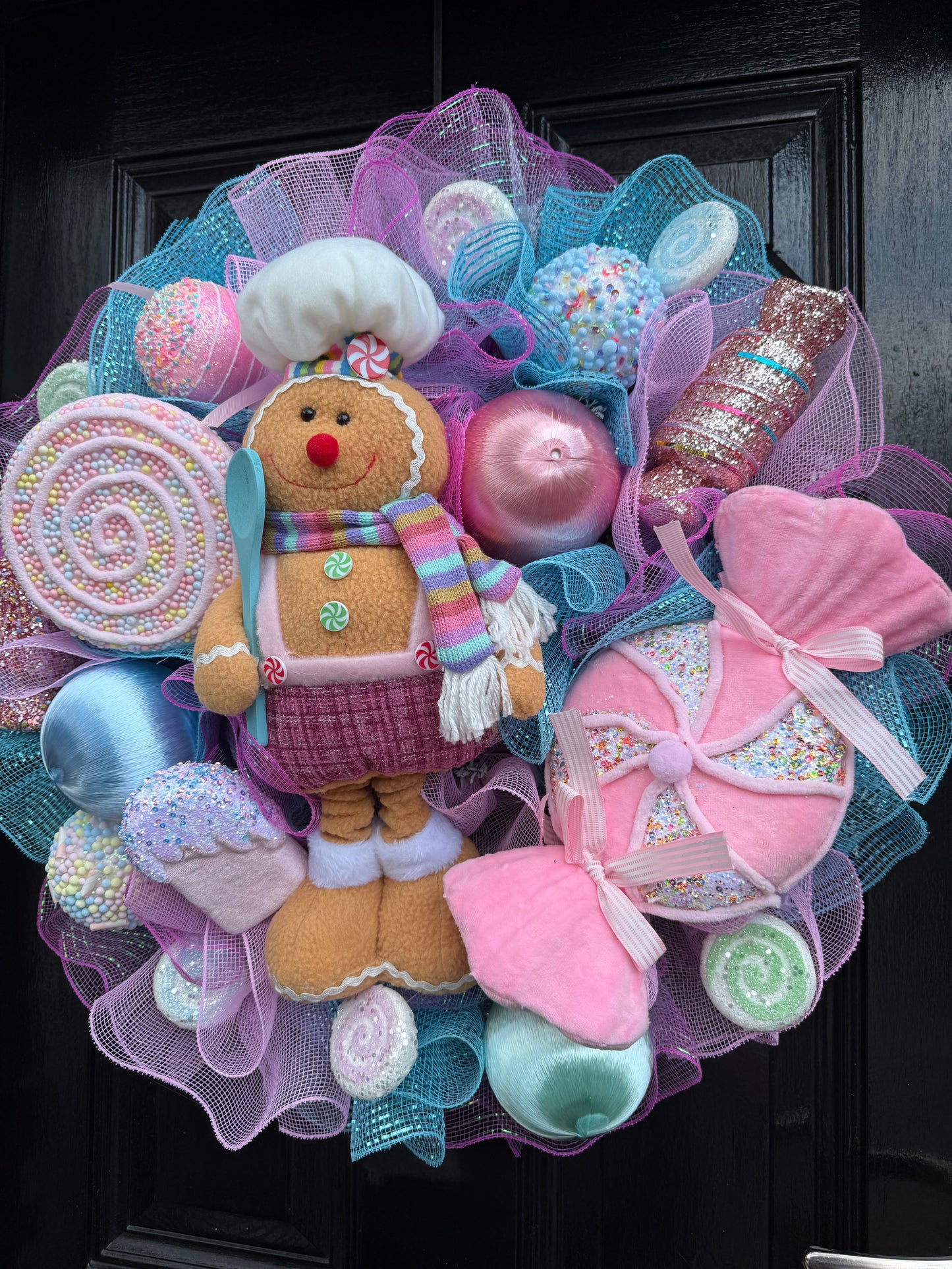65cm DELUXE PASTEL GINGERBREAD WREATH - IMMEDIATE DISPATCH
