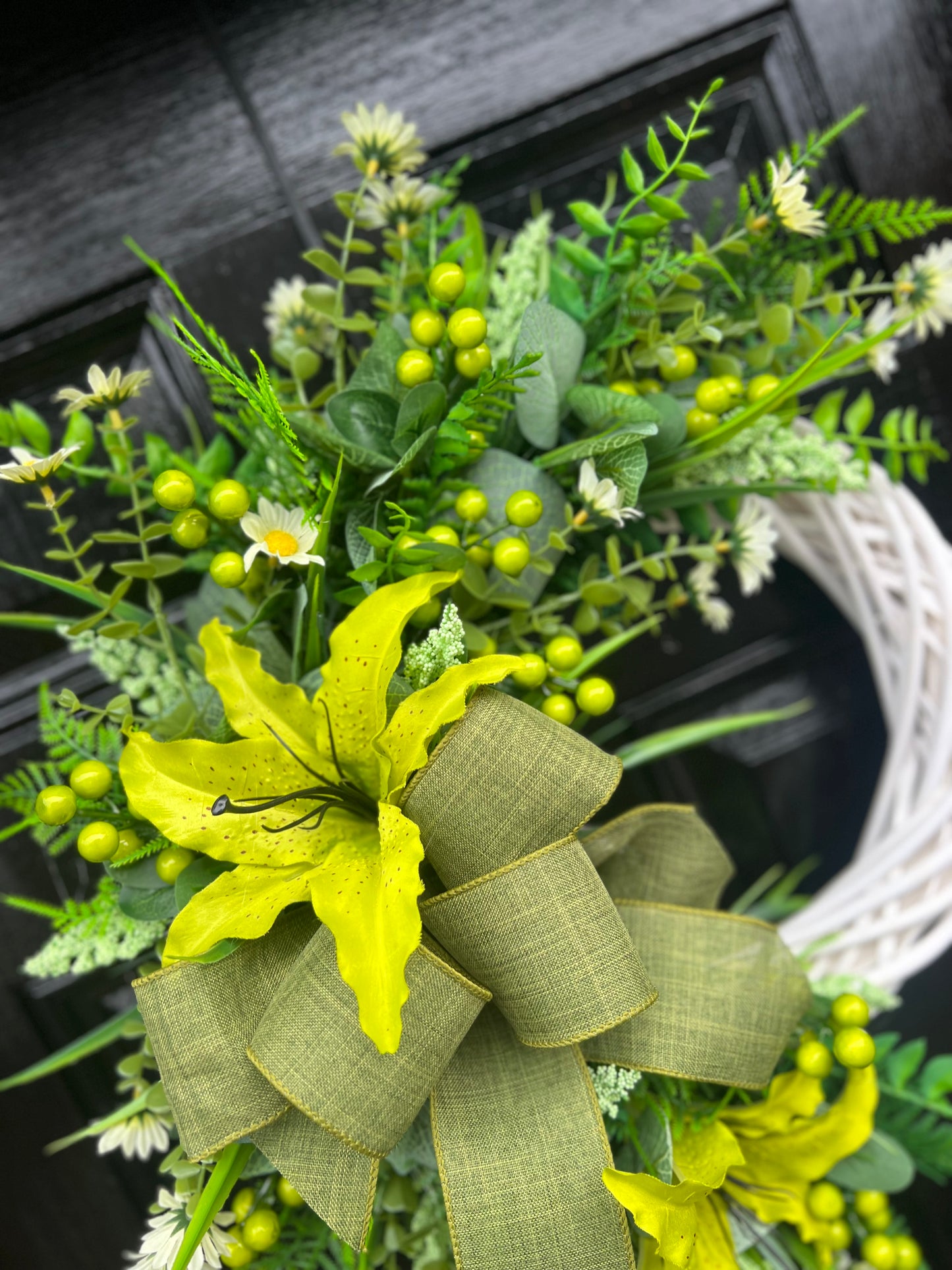 GREENS/NEUTRALS SPRING WICKER WREATH