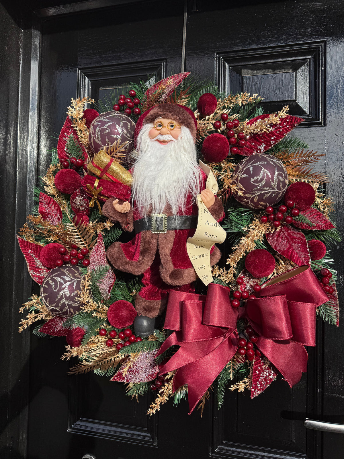 65cm DELUXE TRADITIONAL BURGUNDY & GOLD SANTA MIXED WREATH