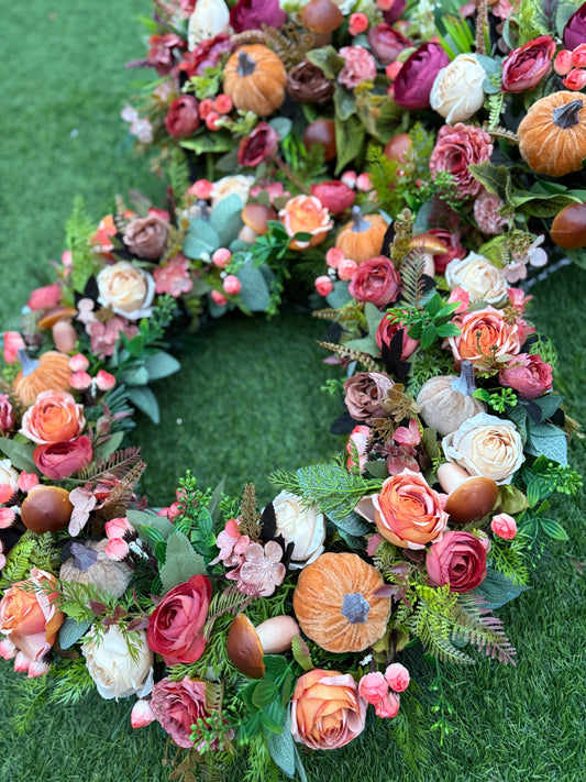 AUTUMN DEAL 2 XL DELUXE ROUND HANGING BASKETS & MATCHING XL DELUXE WREATH - PLEASE CHOOSE PUMPKIN COLOUR (DESPATCH DATE W/C 18th AUGUST)