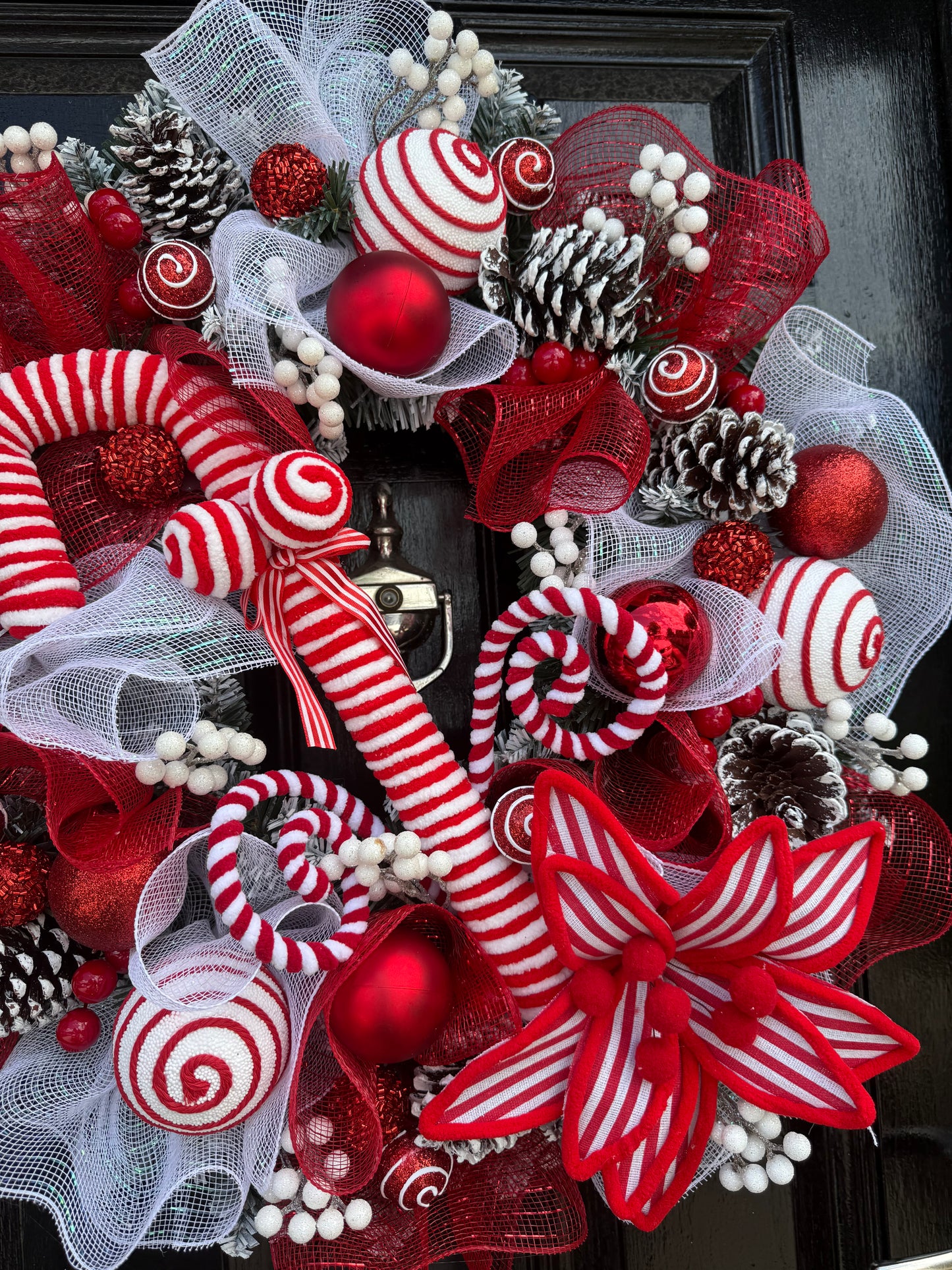65cm FROSTED CANDY CANE MIXED WREATH - IMMEDIATE DESPATCH