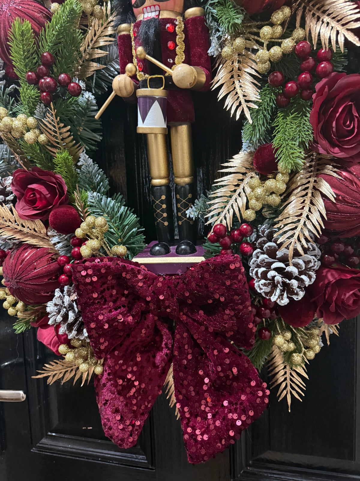 60cm DELUXE BURGUNDY GOLD SEQUIN BOW NUTCRACKER WREATH