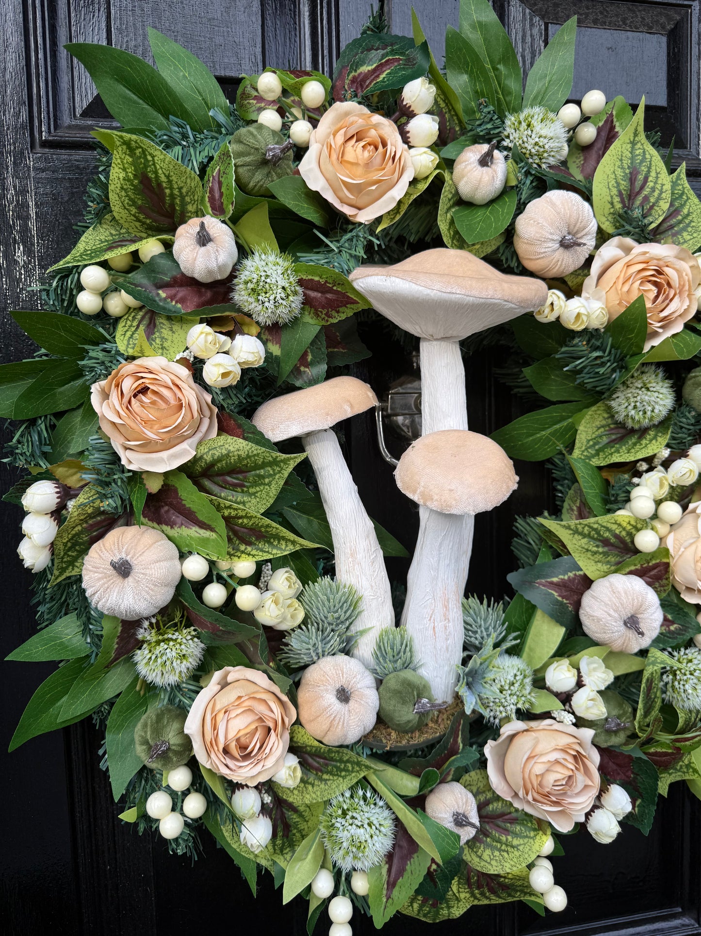 60cm DELUXE GIANT NEUTRAL IVORY TOADSTOOL  WOODLAND MIXED FOLIAGE AUTUMN WREATH
