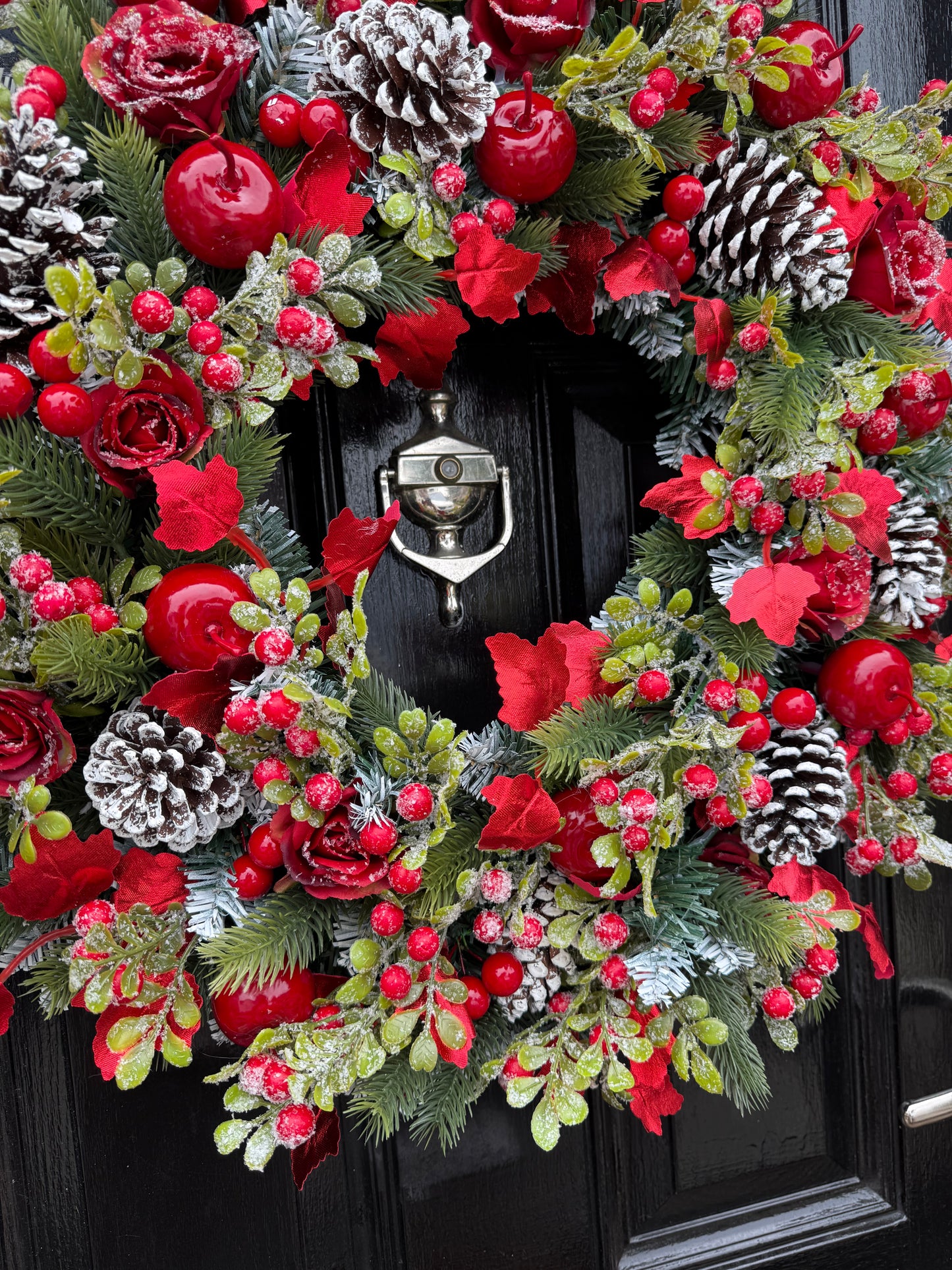 60cm DELUXE TRADITIONAL ROSE BERRY APPLE FOLIAGE WREATH