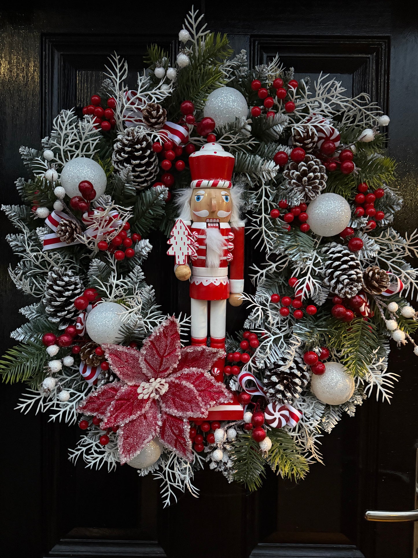 60cm DELUXE CANDY NUTCRACKER FOLIAGE BERRY WREATH