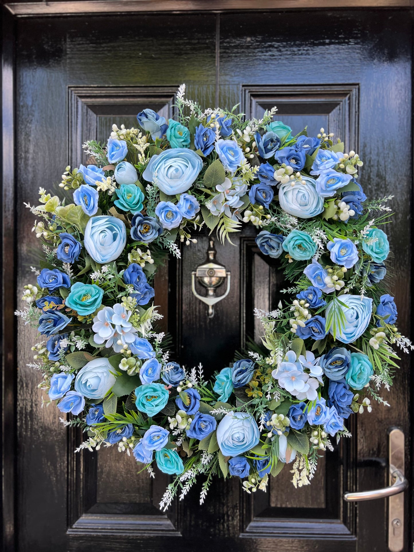 65cm DELUXE BLUE MIXED FOLIAGE ANY SEASON WREATH