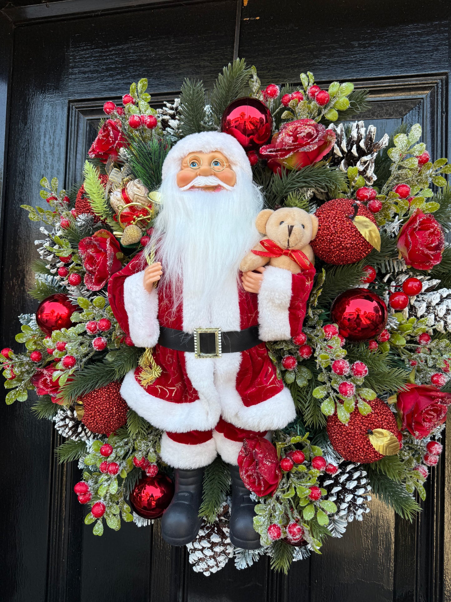 65cm SUPER DELUXE TRADITIONAL SANTA  ROSE BERRY FULL WREATH