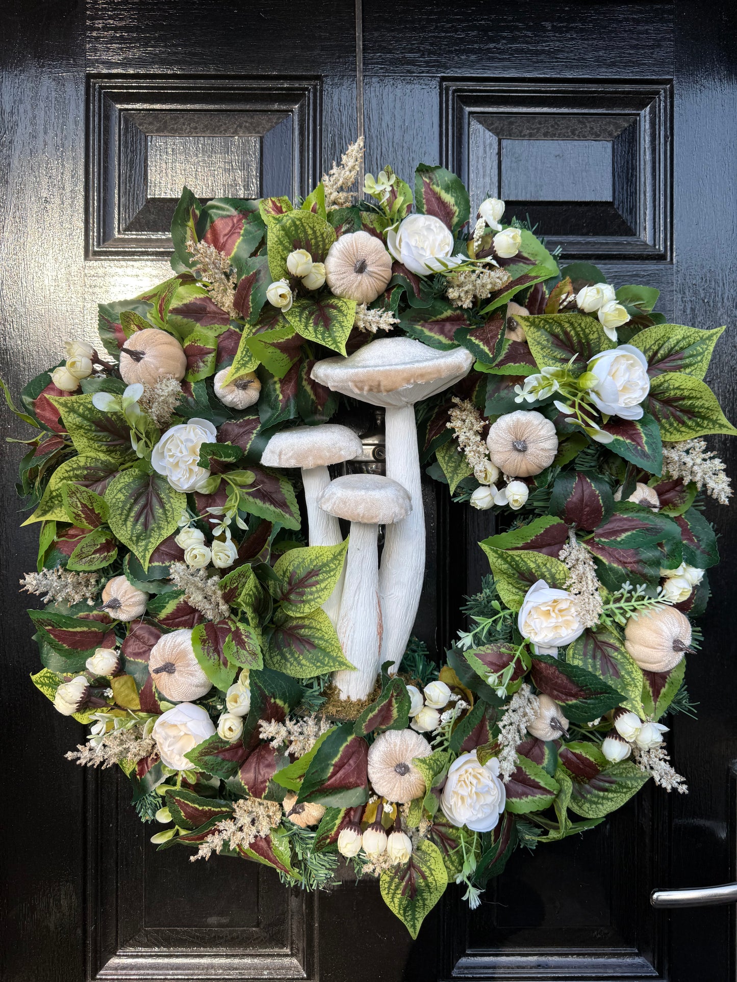 60cm DELUXE GIANT NEUTRAL IVORY TOADSTOOL  WOODLAND MIXED FOLIAGE AUTUMN WREATH