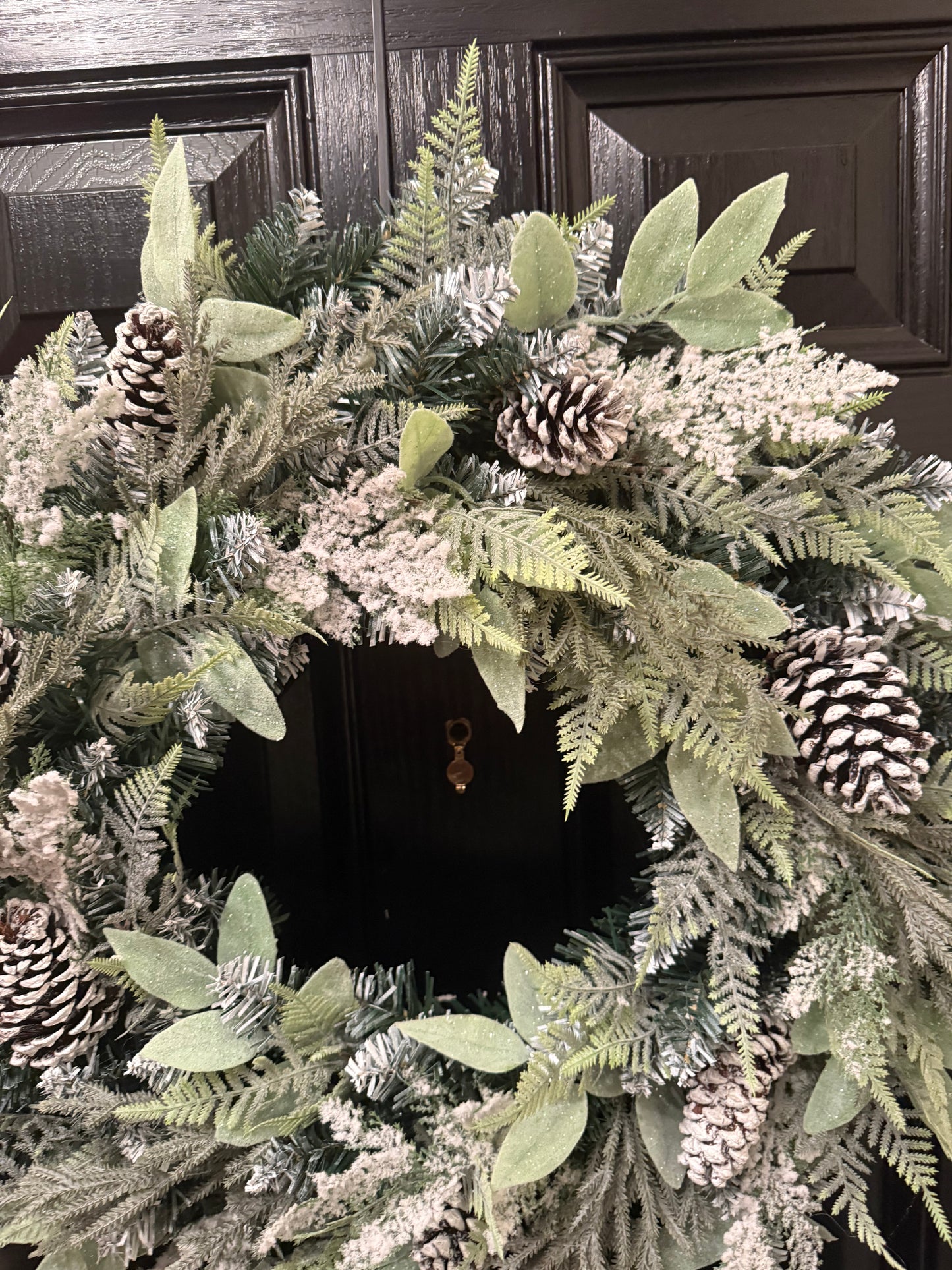 60cm DELUXE WINTER FROSTED FOLIAGE WREATH - IMMEDIATE DISPATCH