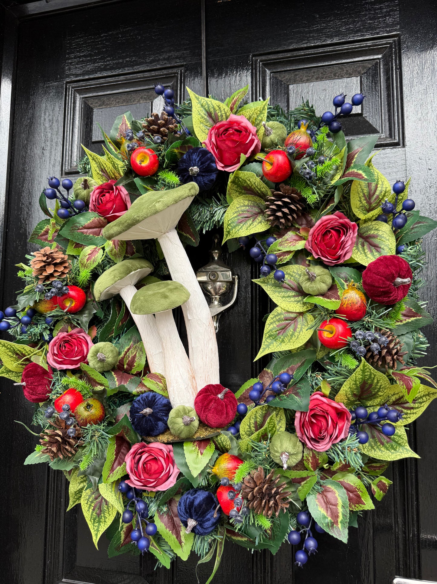60cm DELUXE GIANT GREEN TOADSTOOL  WOODLAND MIXED FOLIAGE AUTUMN WREATH