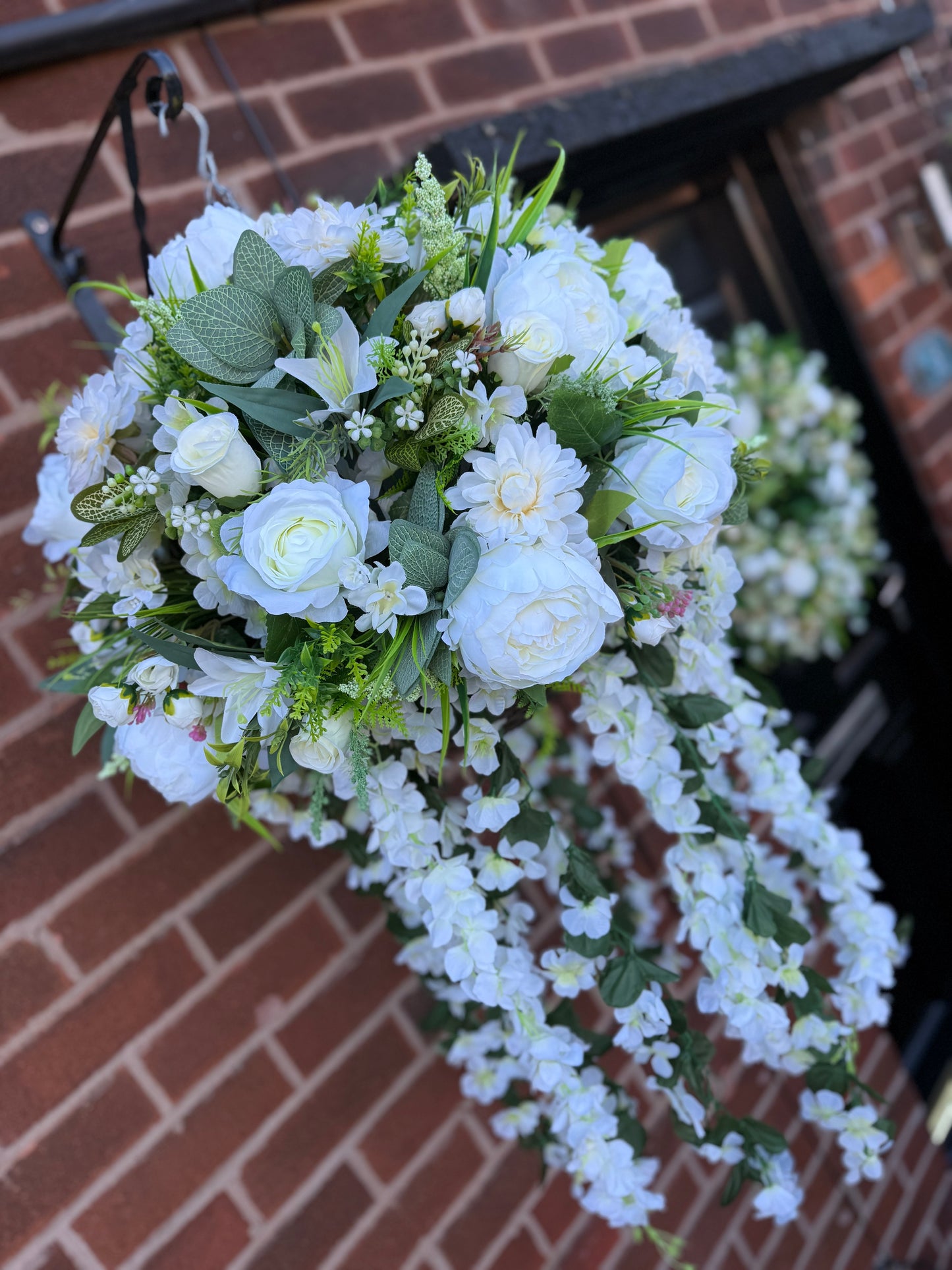GIANT FLOWER BALL- IVORY/GREENERY MIX 10-14 days dispatch