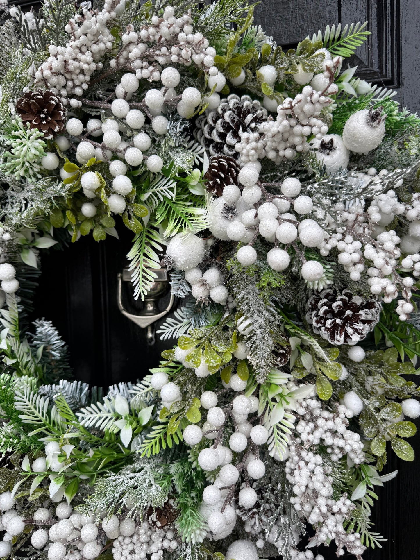 65cm DELUXE WINTER WONDERLAND FROSTED GLITTER BERRY WREATH - IMMEDIATE DESPATCH