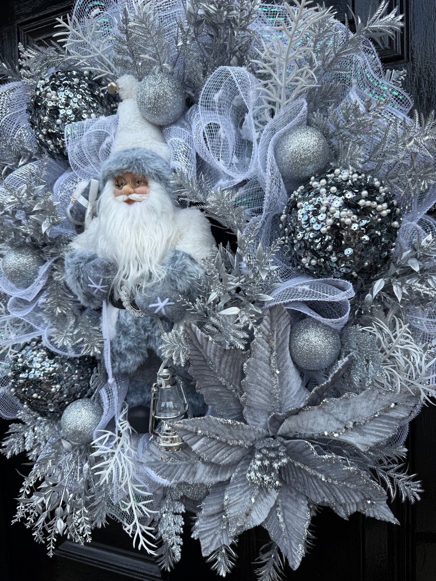 65cm DELUXE WINTER WONDERLAND WHITE SILVER SANTA WREATH - IMMEDIATE DISPATCH