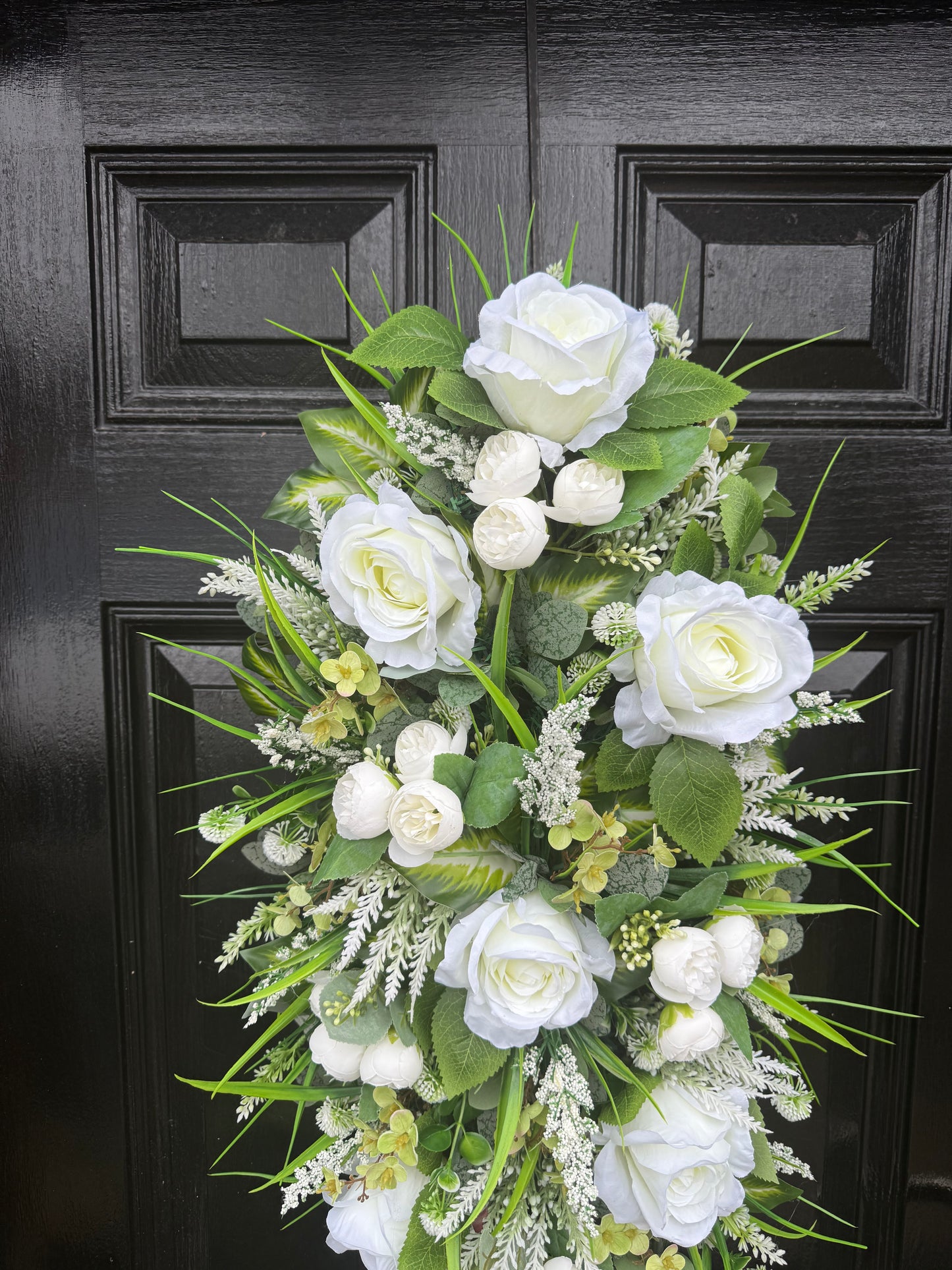 ALL SEASON NEUTRAL MIXED FOLIAGE & ROSE SPRING DOOR SWAG