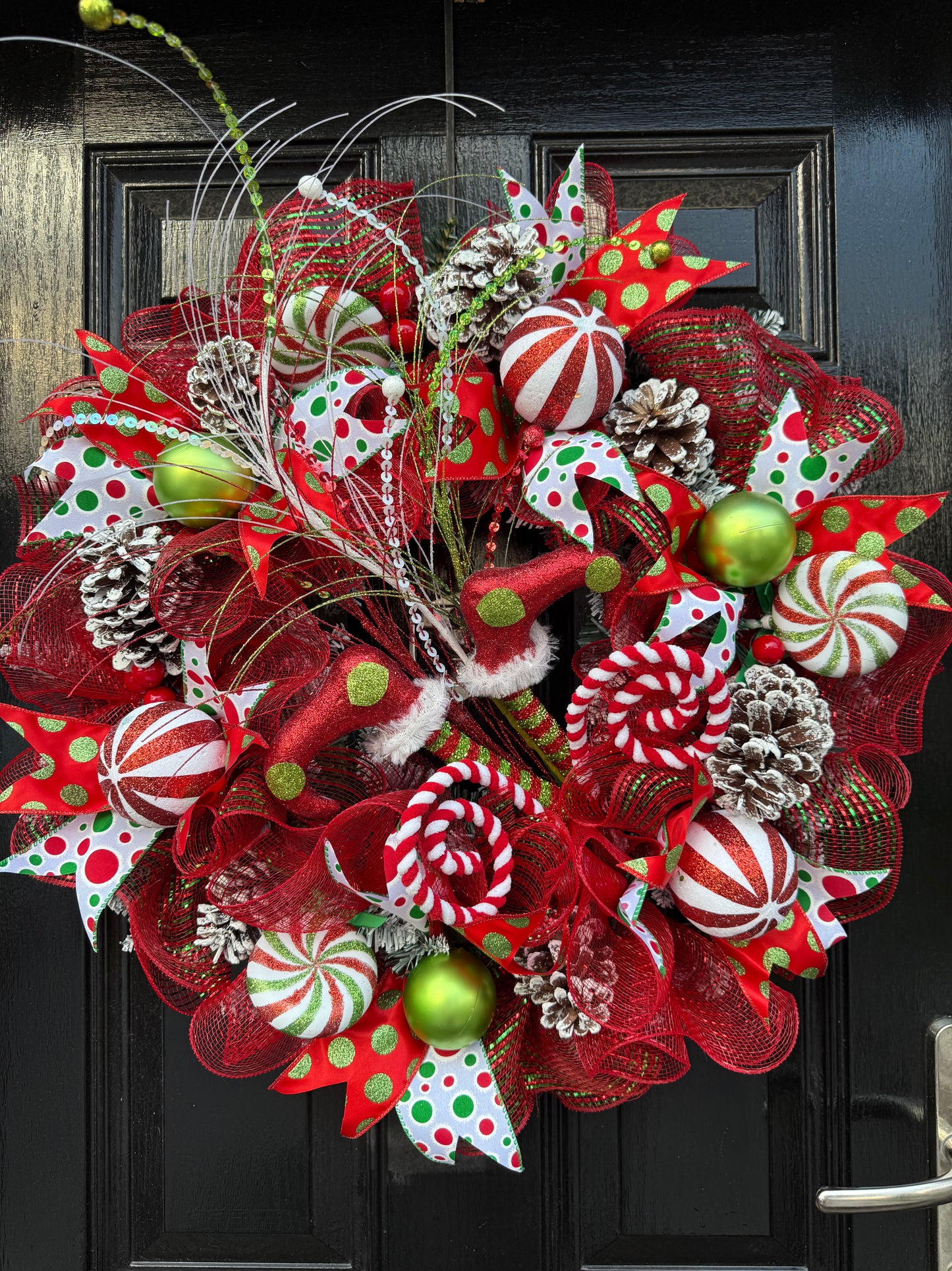 65cm ELF LEGS NOVELTY DELUXE  WREATH - IMMEDIATE DISPATCH