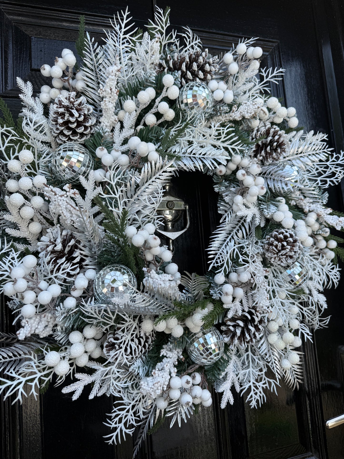 65cm DELUXE WINTER WONDERLAND MIRROR BALL WREATH - IMMEDIATE DESPATCH