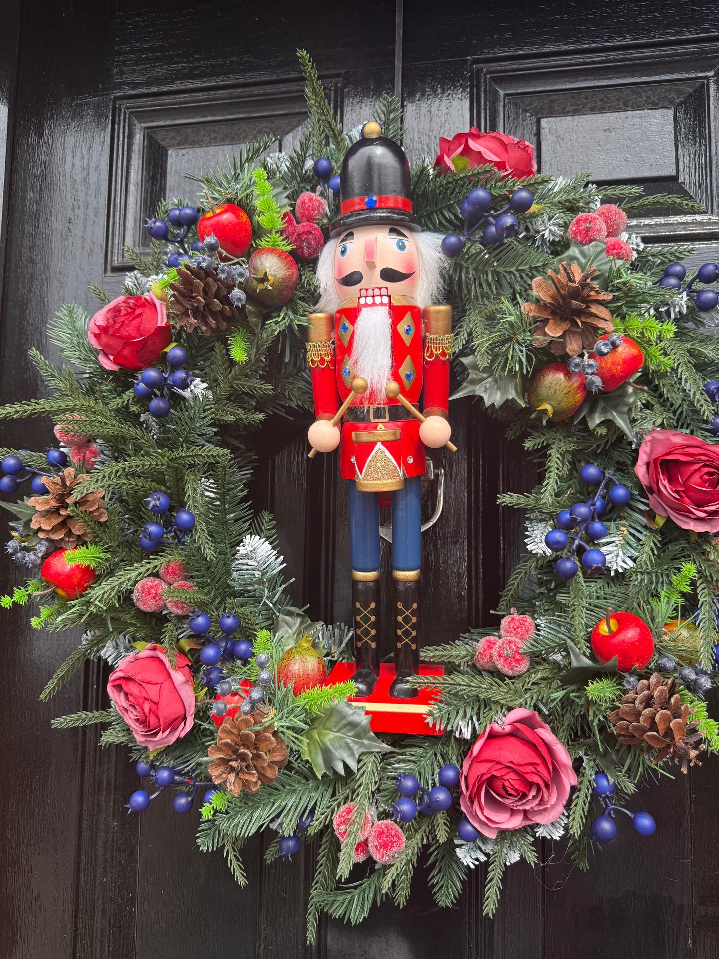 60cm TRADITIONAL BLUE RED NUTCRACKER WREATH