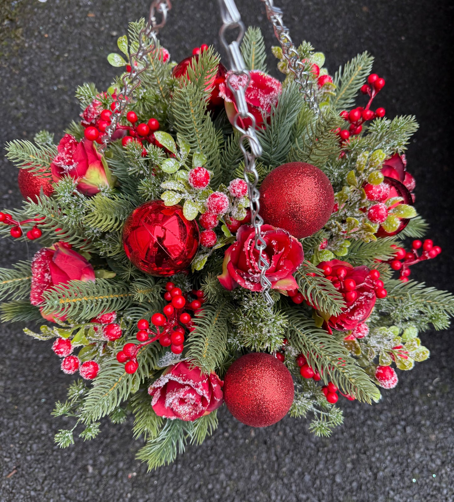 CHRISTMAS DEAL MATCHING WREATH, GARLAND & HANGING BASKET RED TRADITIONAL