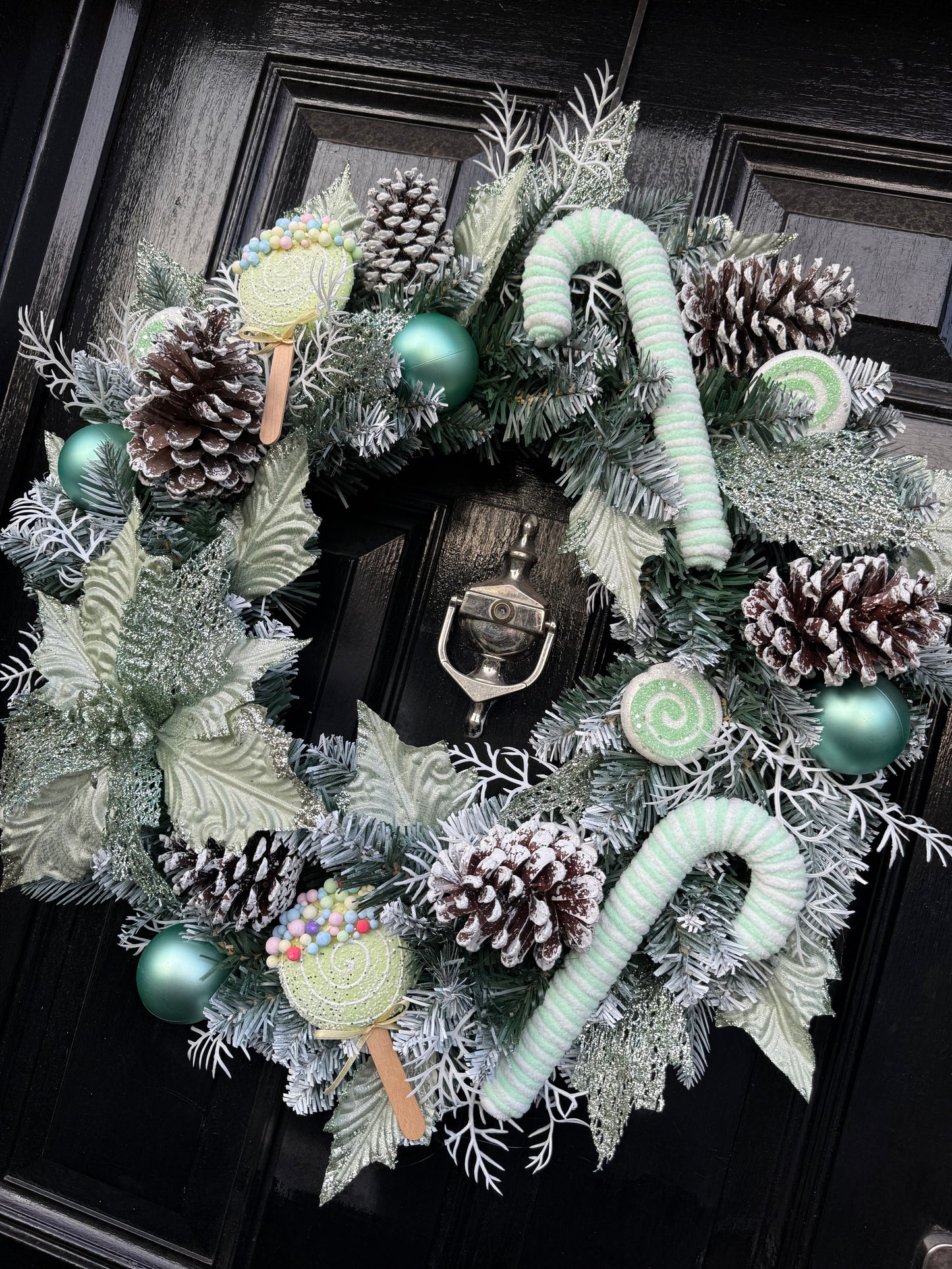 60cm FROSTED PASTEL GREEN WHITE CANDY POP WREATH - IMMEDIATE DESPATCH