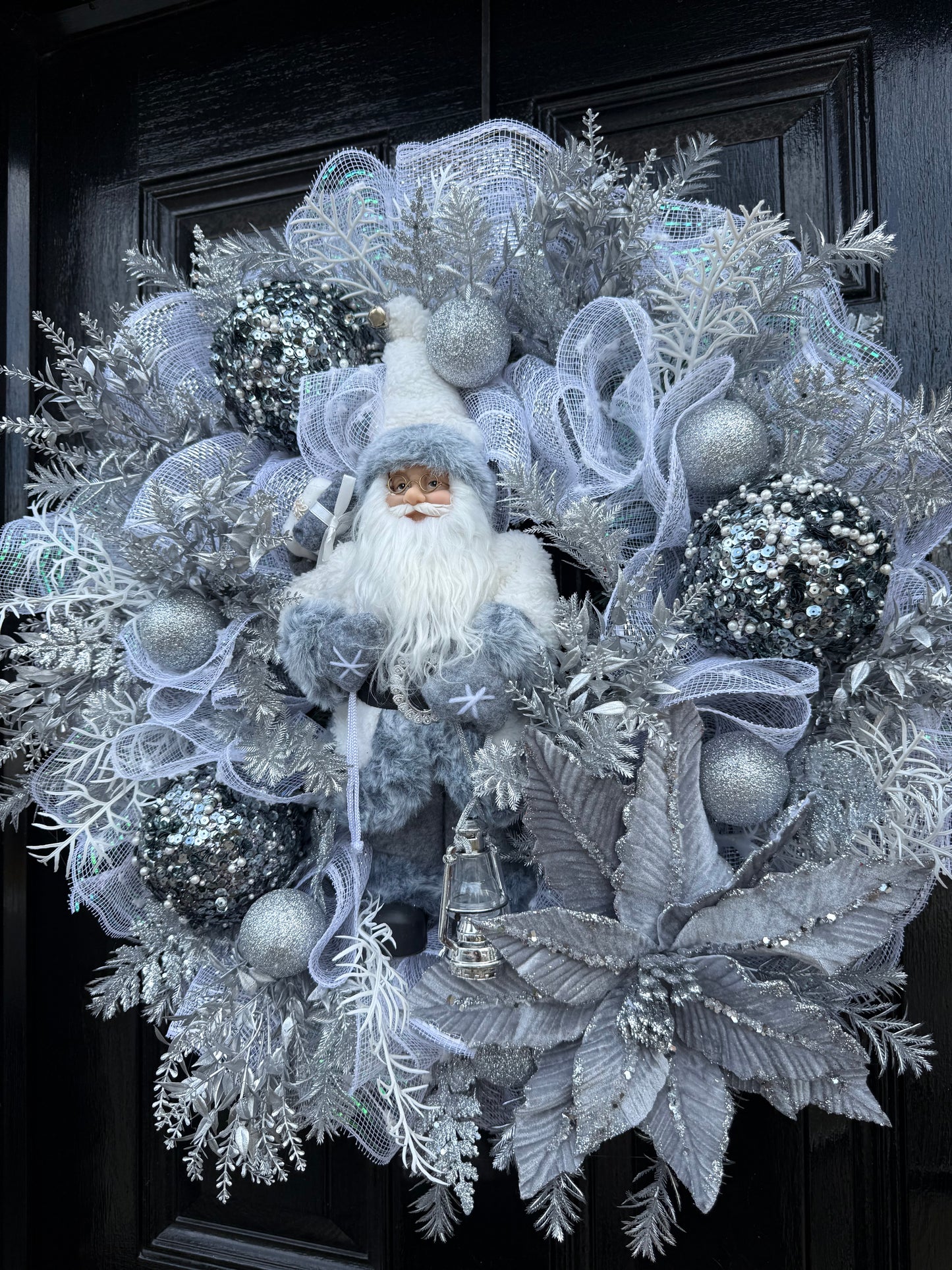 65cm DELUXE WINTER WONDERLAND WHITE SILVER SANTA WREATH - IMMEDIATE DISPATCH
