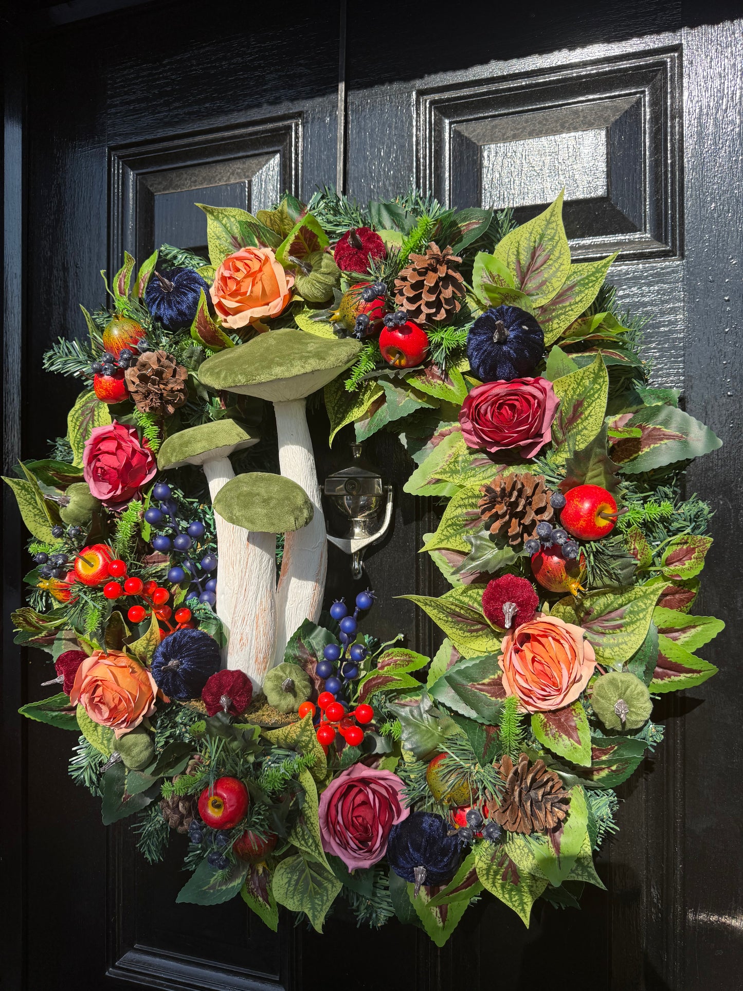 60cm DELUXE GIANT GREEN TOADSTOOL  WOODLAND MIXED FOLIAGE AUTUMN WREATH
