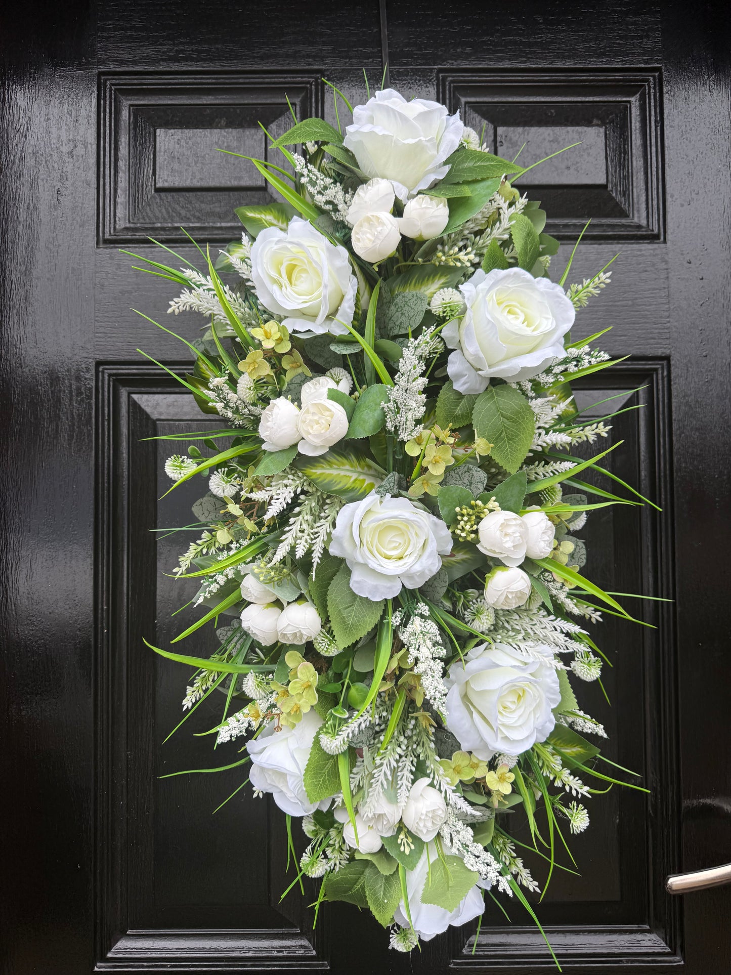 ALL SEASON NEUTRAL MIXED FOLIAGE & ROSE SPRING DOOR SWAG