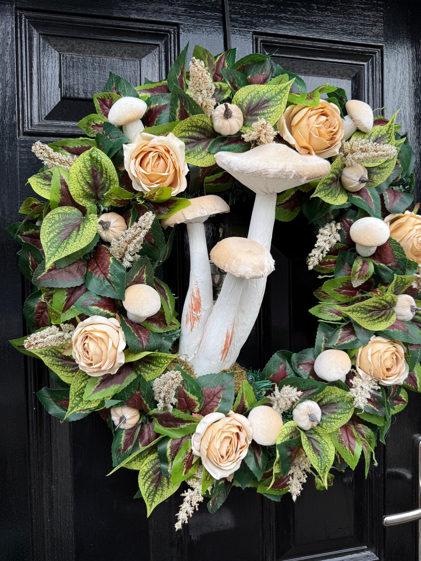 60cm DELUXE GIANT NEUTRAL IVORY TOADSTOOL  WOODLAND MIXED FOLIAGE AUTUMN WREATH