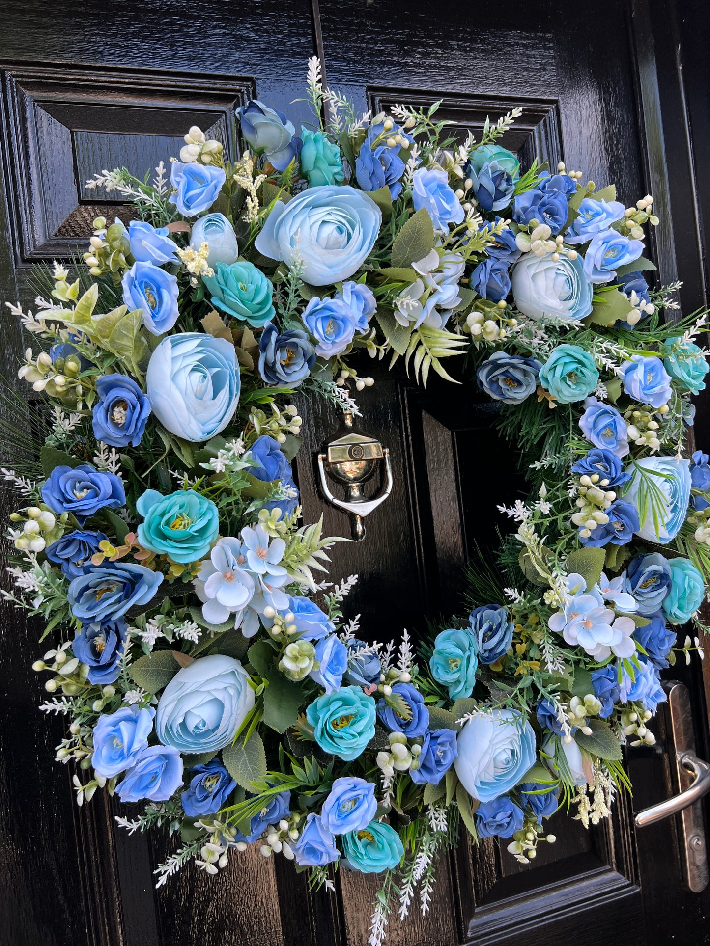 65cm DELUXE BLUE MIXED FOLIAGE ANY SEASON WREATH