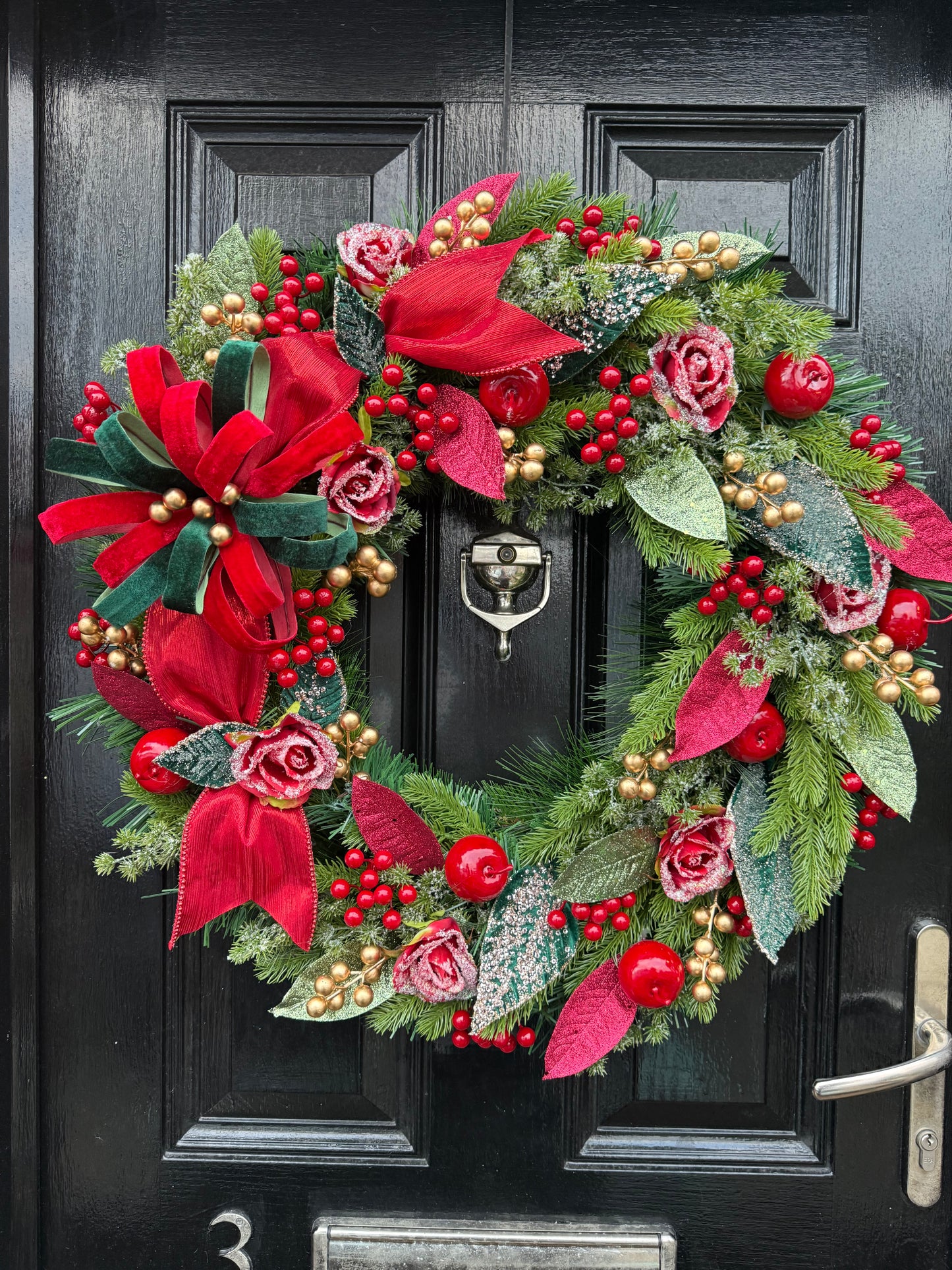 65CM DELUXE FOLIAGE RED/GREEN/GOLD TRADITIONAL FLOWER BURST  WREATH - IMMEDIATE DESPATCH