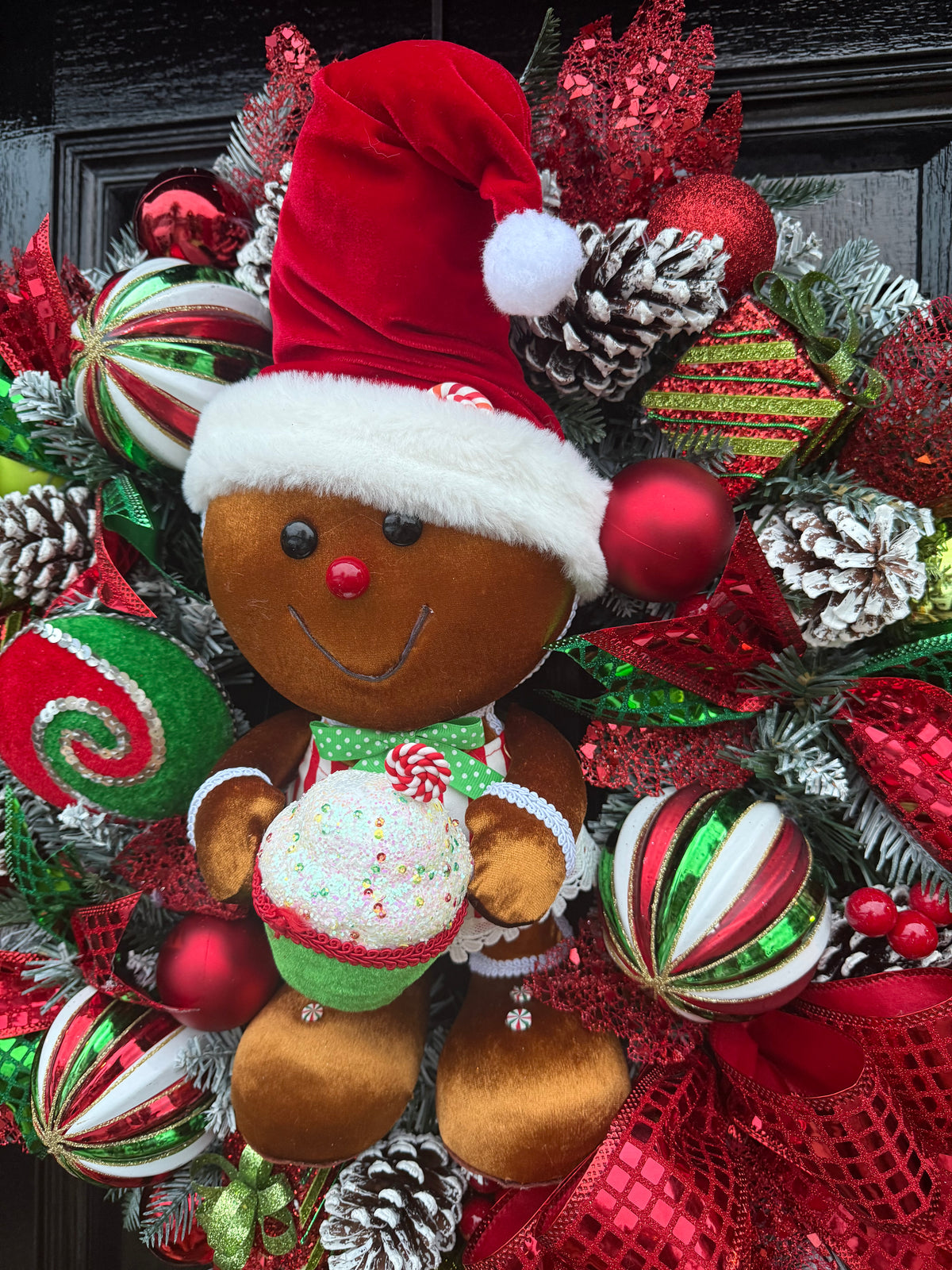 65cm DELUXE GINGEBREAD CANDYLAND MIXED WREATH