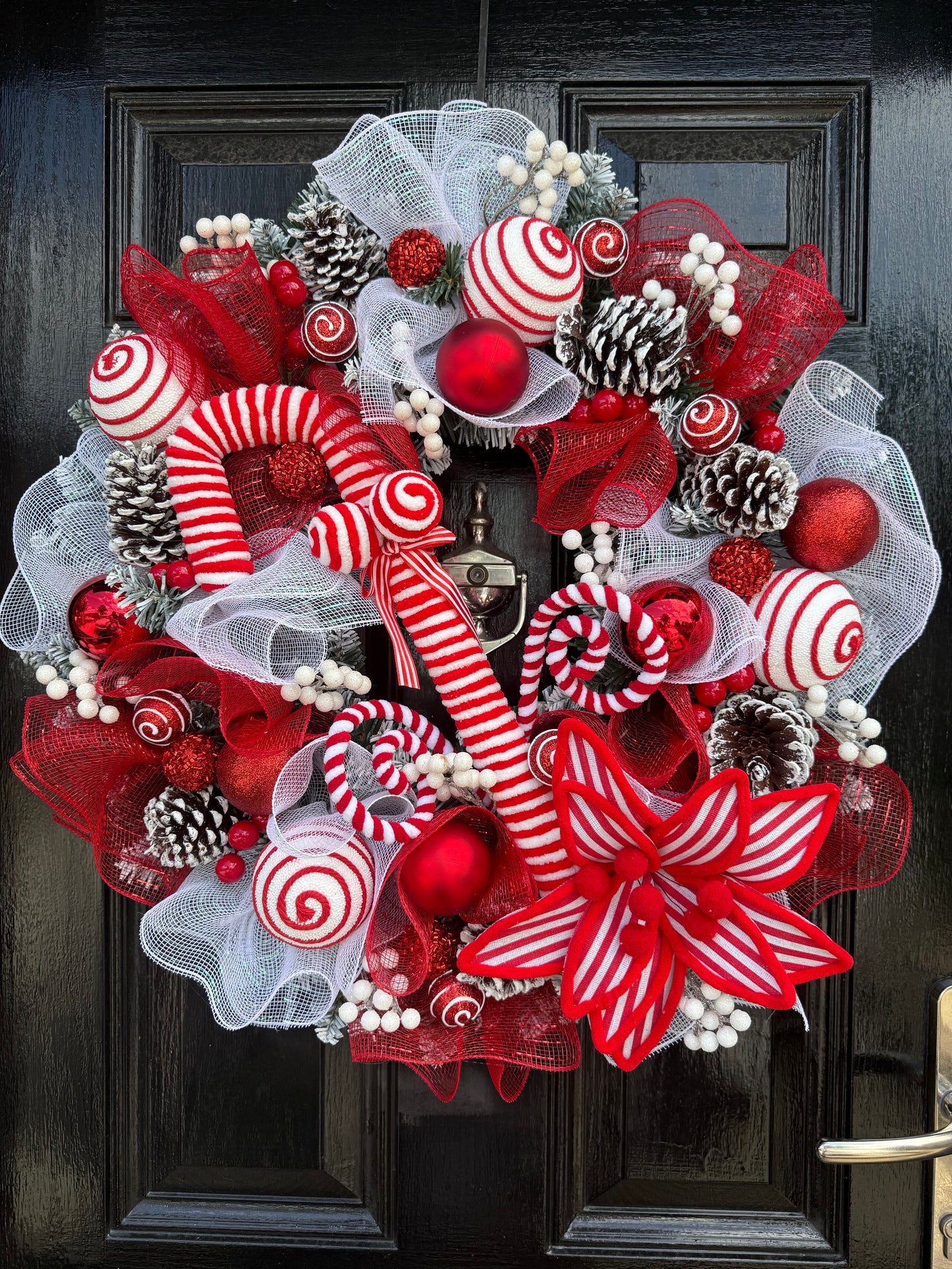 65cm FROSTED CANDY CANE MIXED WREATH - IMMEDIATE DESPATCH