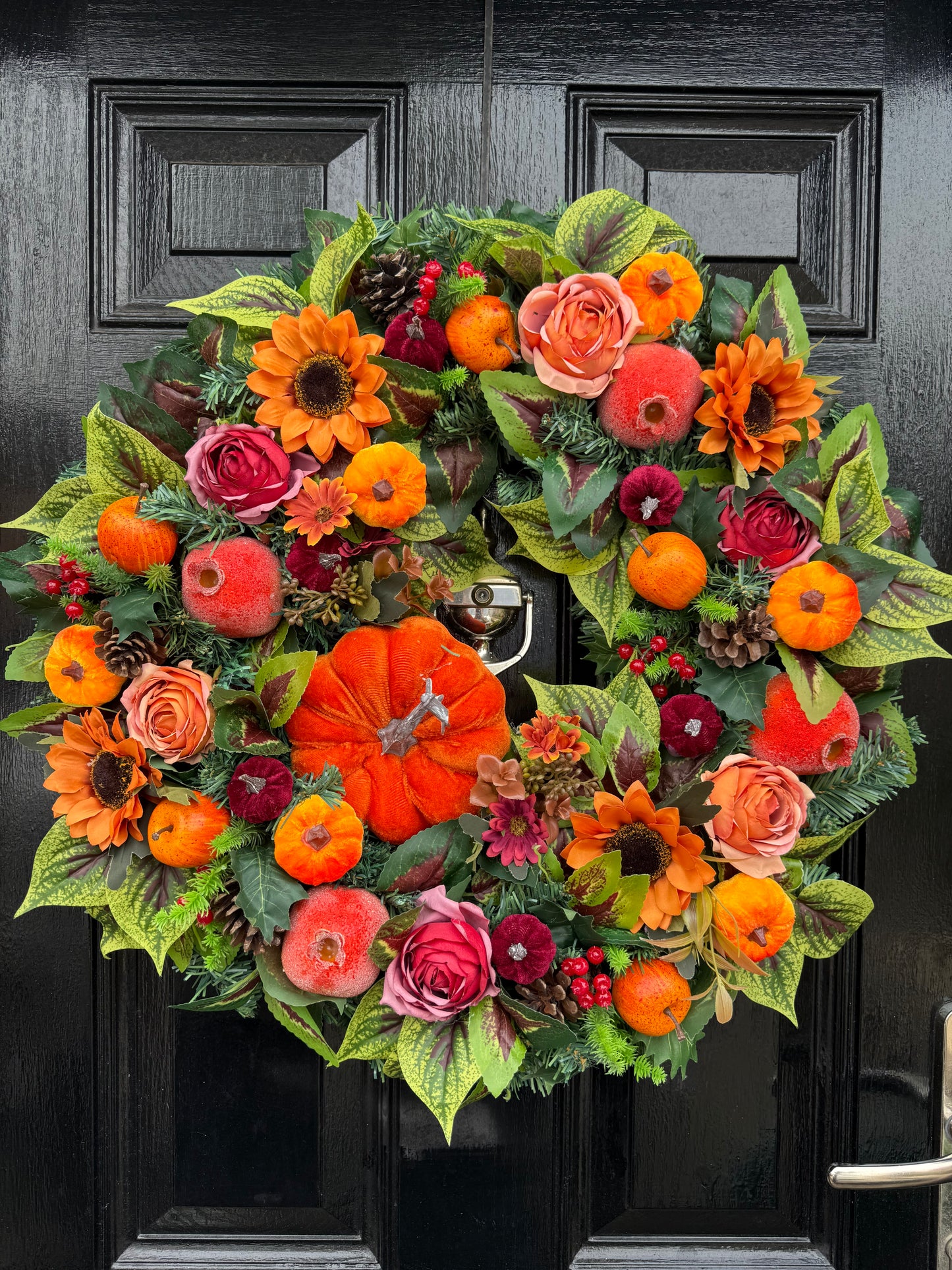 60cm DELUXE BURGUNDY & ORANGE PUMPKIN WOODLAND MIXED FOLIAGE AUTUMN WREATH