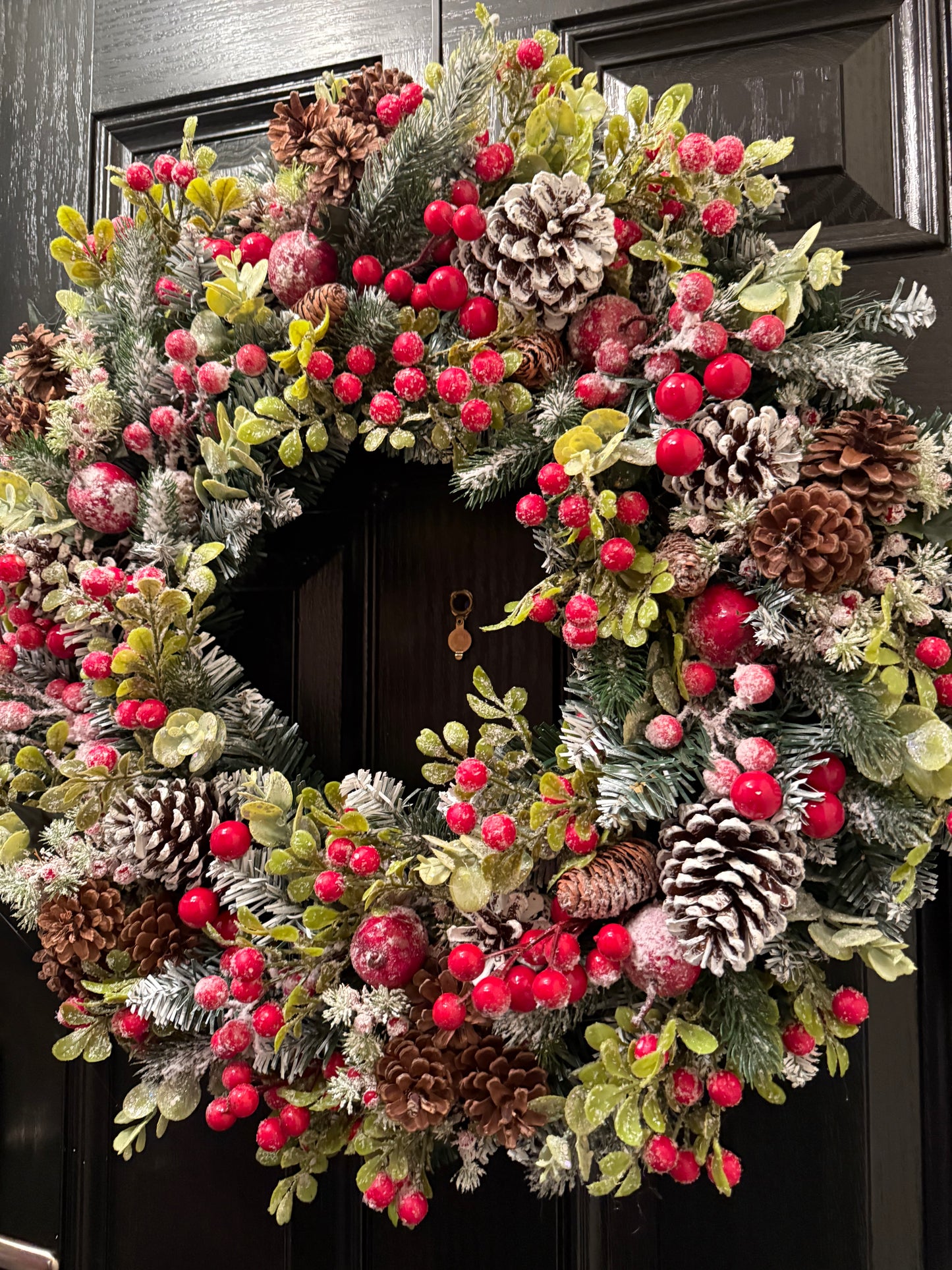 60cm FROSTED SNOWY VERY BERRY WINTER WREATH - IMMEDIATE DESPATCH