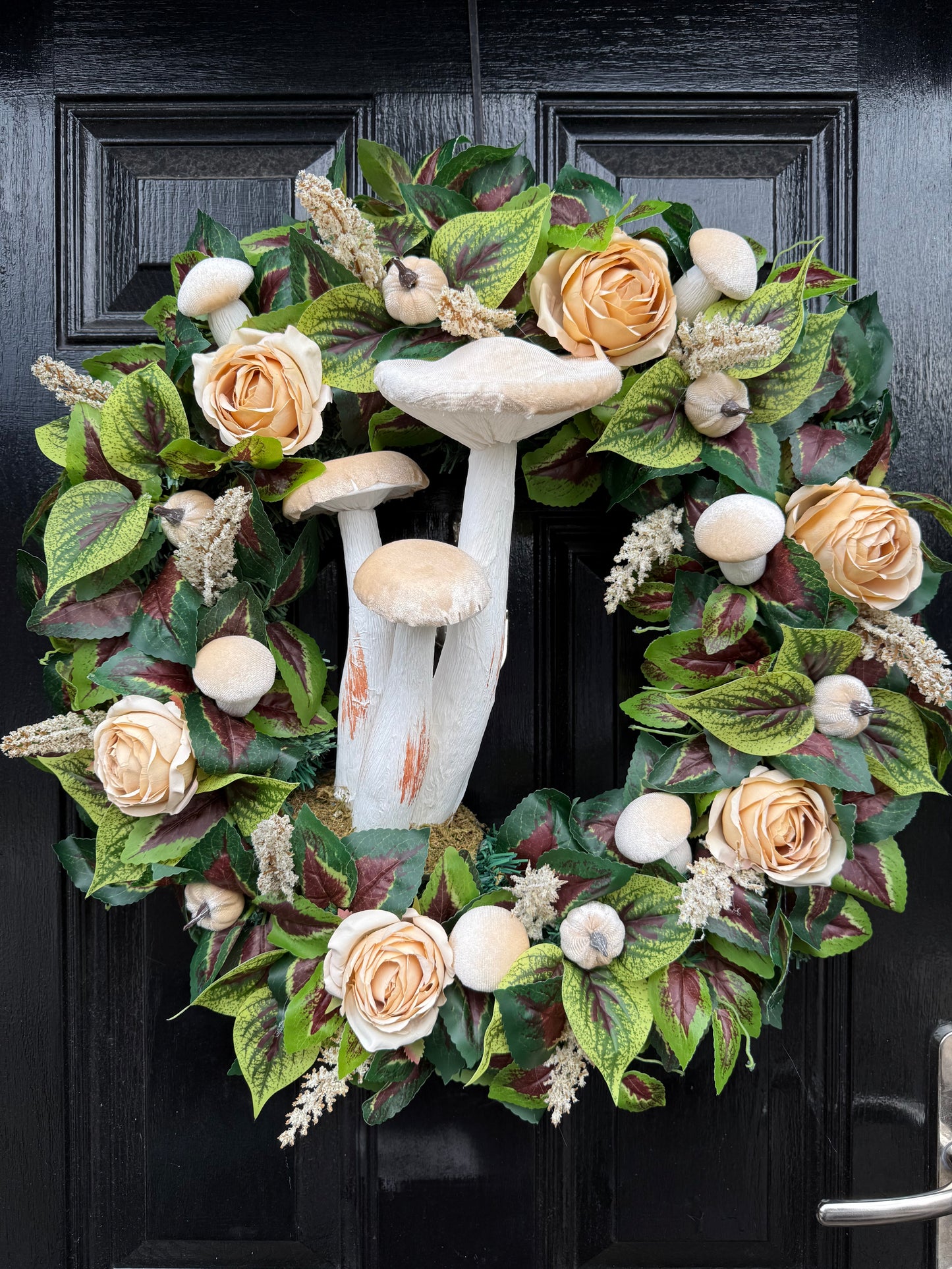 60cm DELUXE GIANT NEUTRAL IVORY TOADSTOOL  WOODLAND MIXED FOLIAGE AUTUMN WREATH