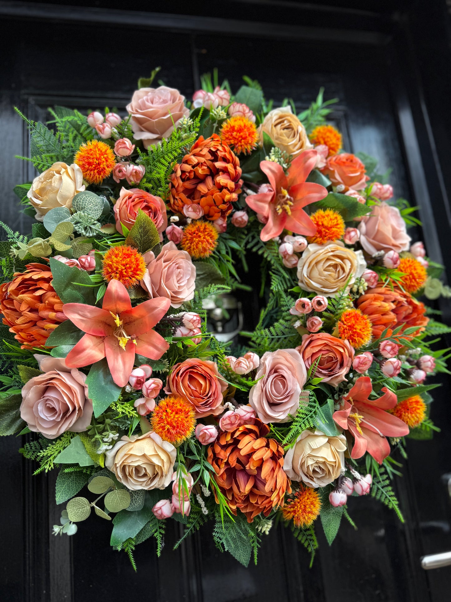 60cm DELUXE THICK FOLIAGE AND MIXED ORANGE / CHAMPAGNE WREATH