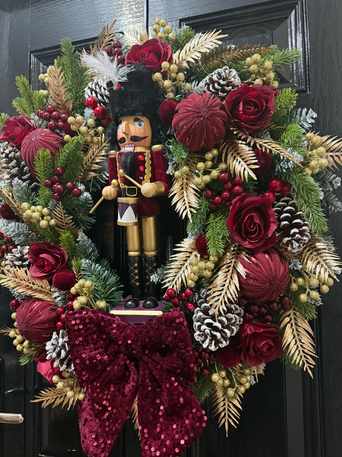 60cm DELUXE BURGUNDY GOLD SEQUIN BOW NUTCRACKER WREATH