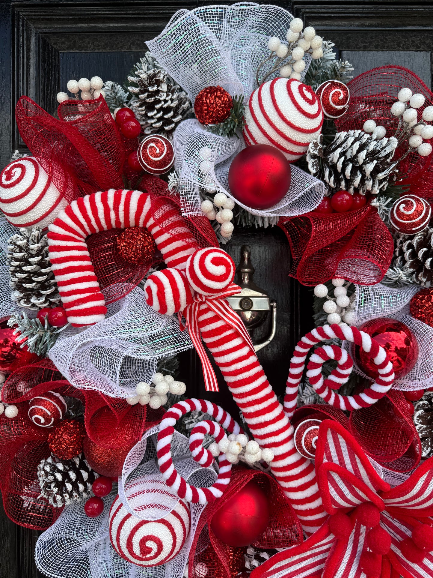 65cm FROSTED CANDY CANE MIXED WREATH - IMMEDIATE DESPATCH