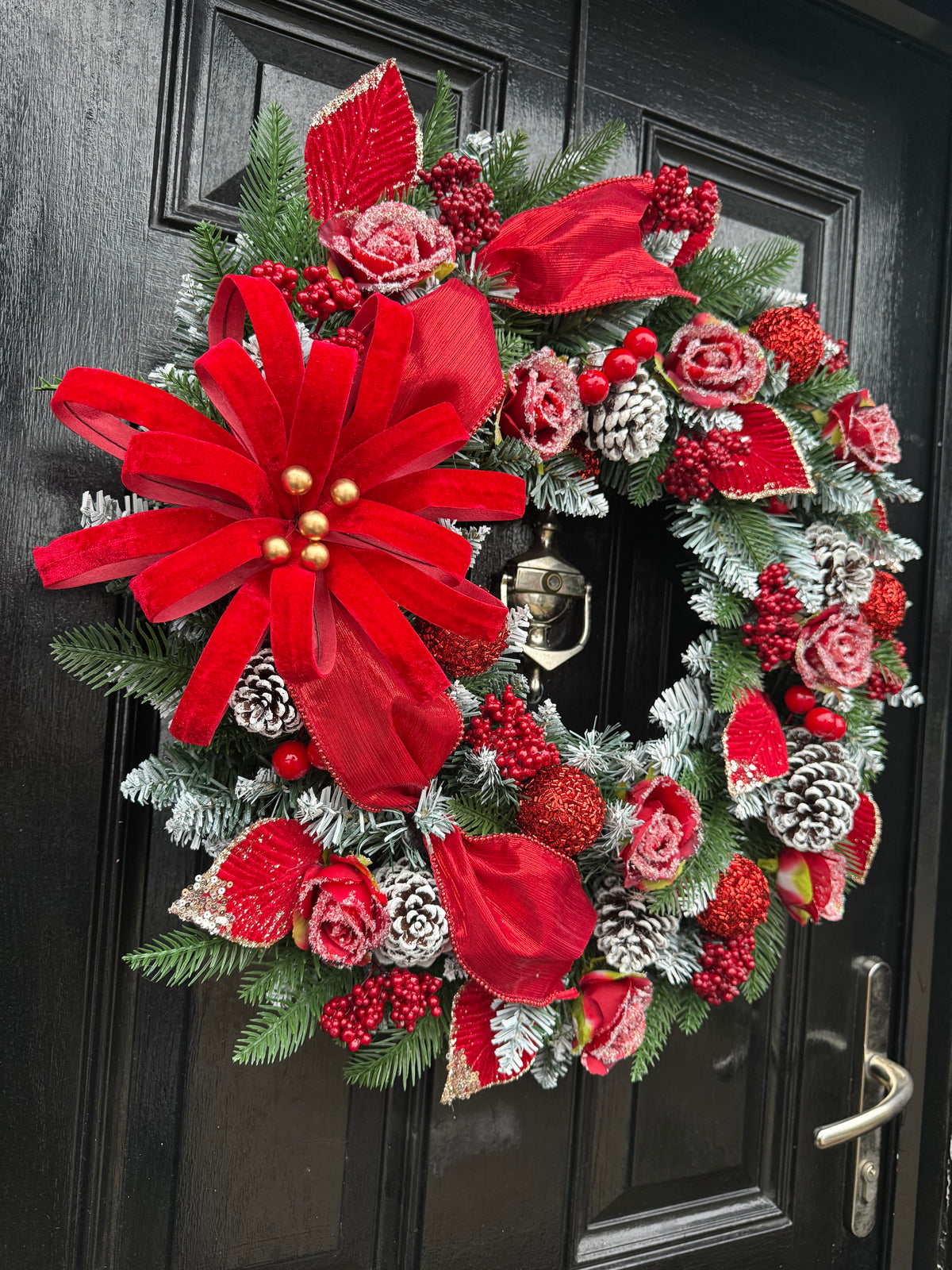 60cm DELUXE FOLIAGE RED TRADITIONAL FLOWER BURST  WREATH - IMMEDIATE DESPATCH