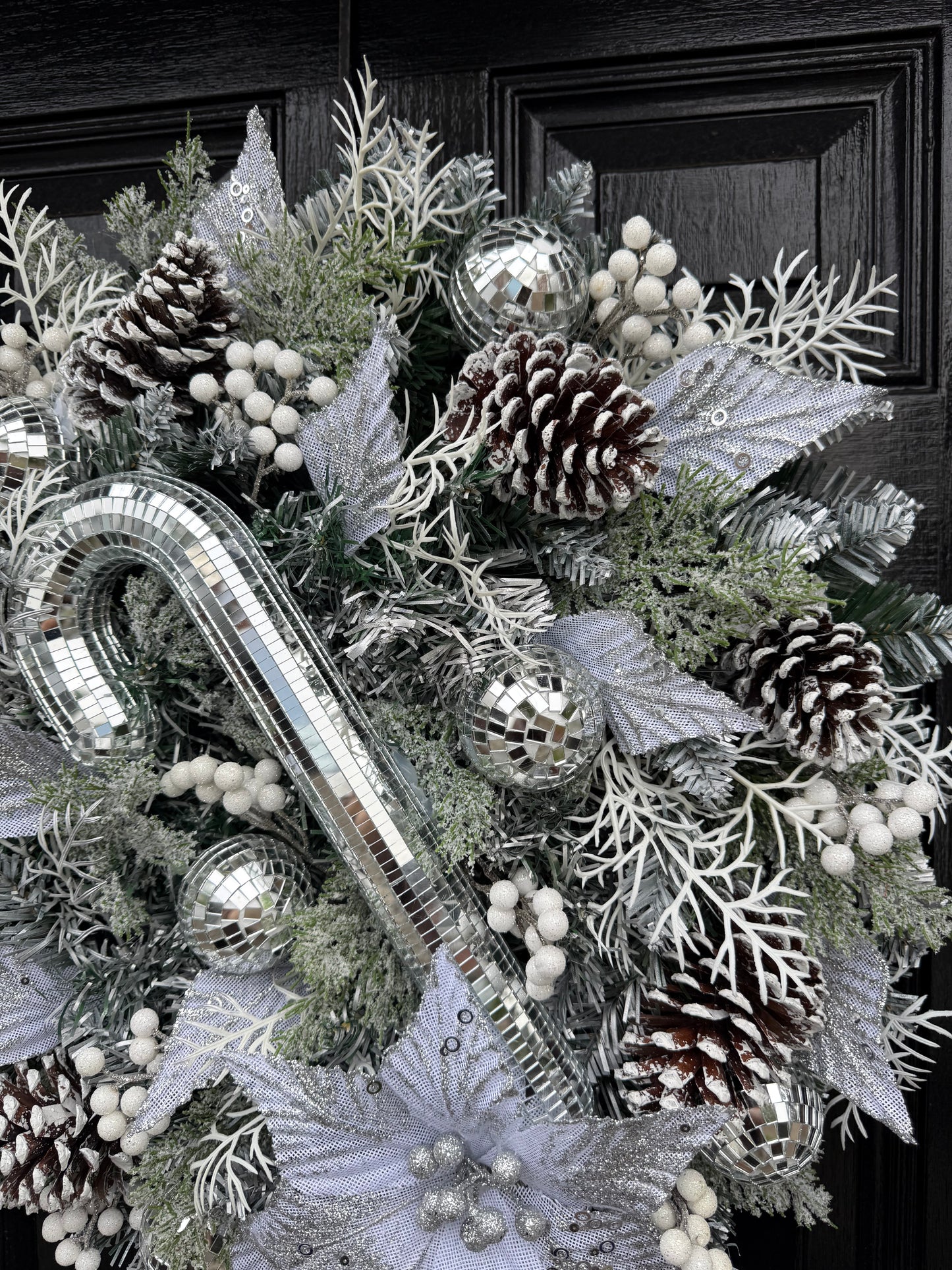 65cm SUPER DELUXE MIRROR BALL CANDY CANE GLITTER FOLIAGE FULL WREATH