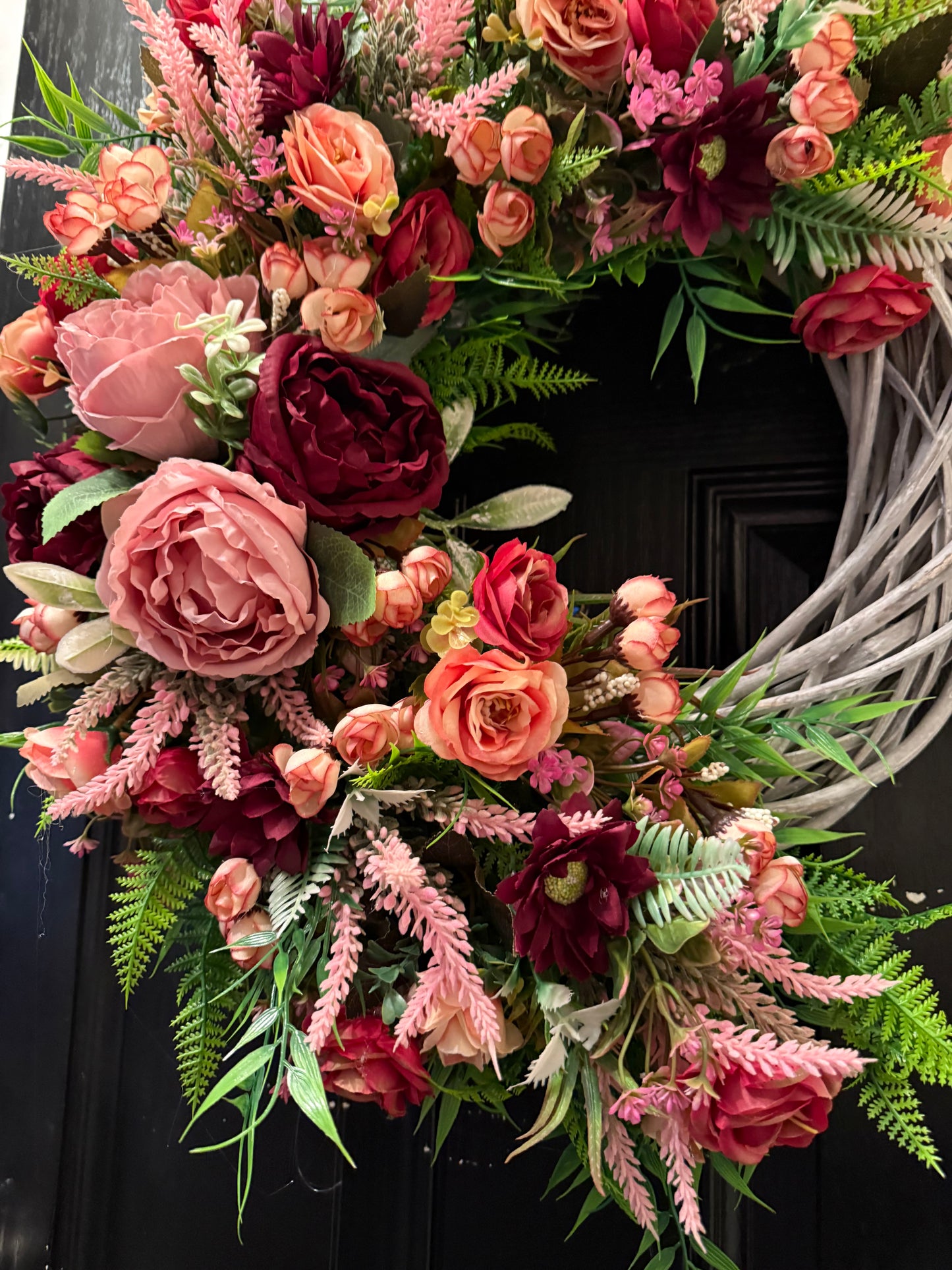 MIXED PINKS AND BURGUNDY FOLIAGE ALL SEASON WICKER WREATH