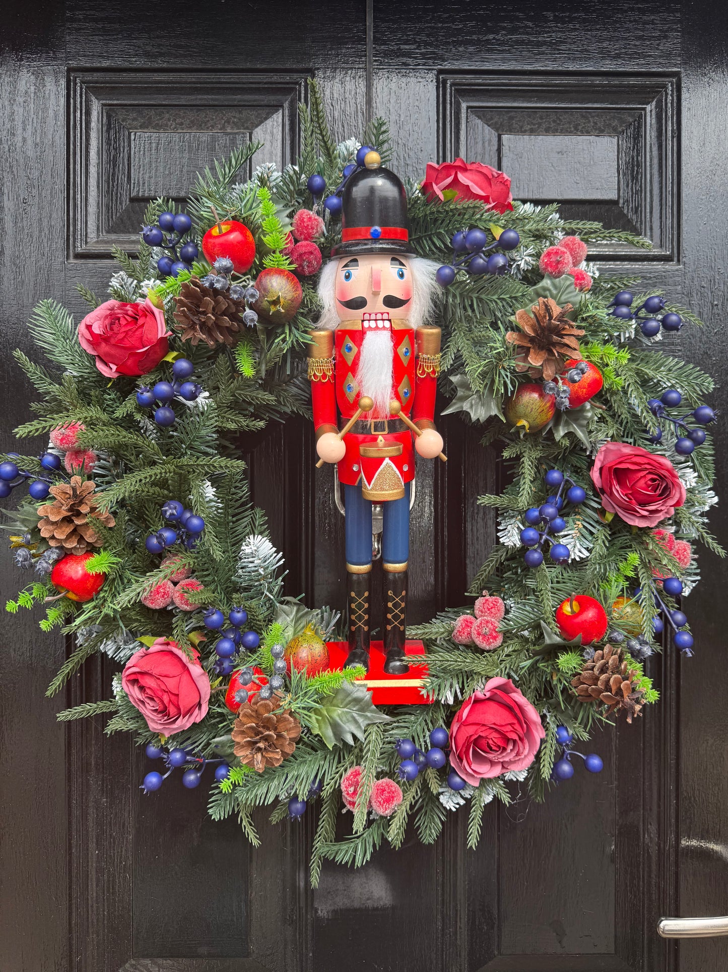 60cm TRADITIONAL BLUE RED NUTCRACKER WREATH