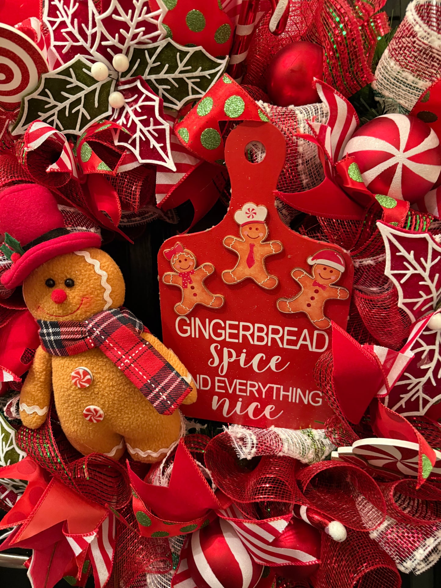 65cm DELUXE GINGERBREAD SPICE BUT NICE CANDY MIXED WREATH - IMMEDIATE DESPATCH