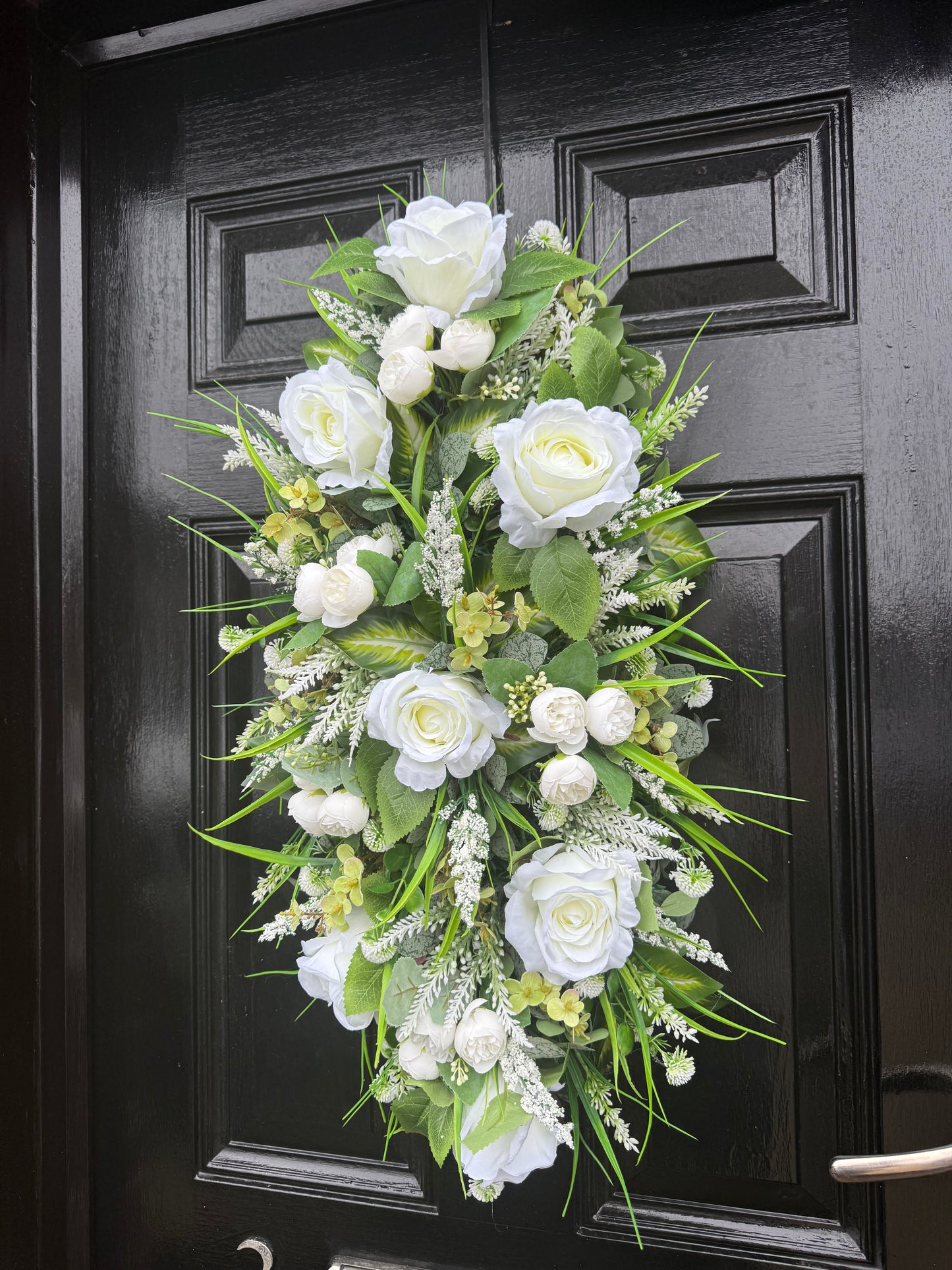 ALL SEASON NEUTRAL MIXED FOLIAGE & ROSE SPRING DOOR SWAG