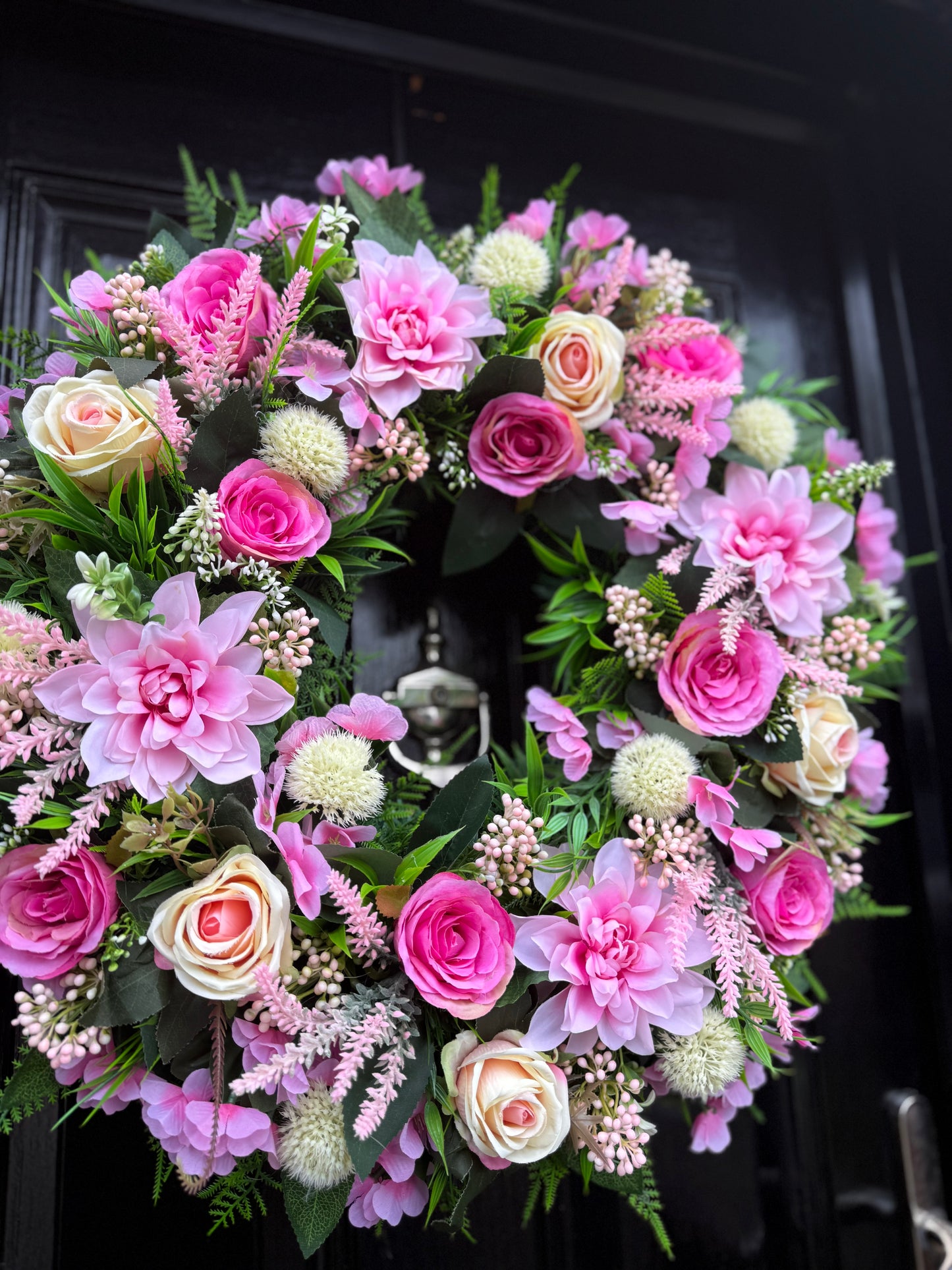 60cm DELUXE THICK FOLIAGE AND MIXED PINK ROSE/DAHLIA WREATH