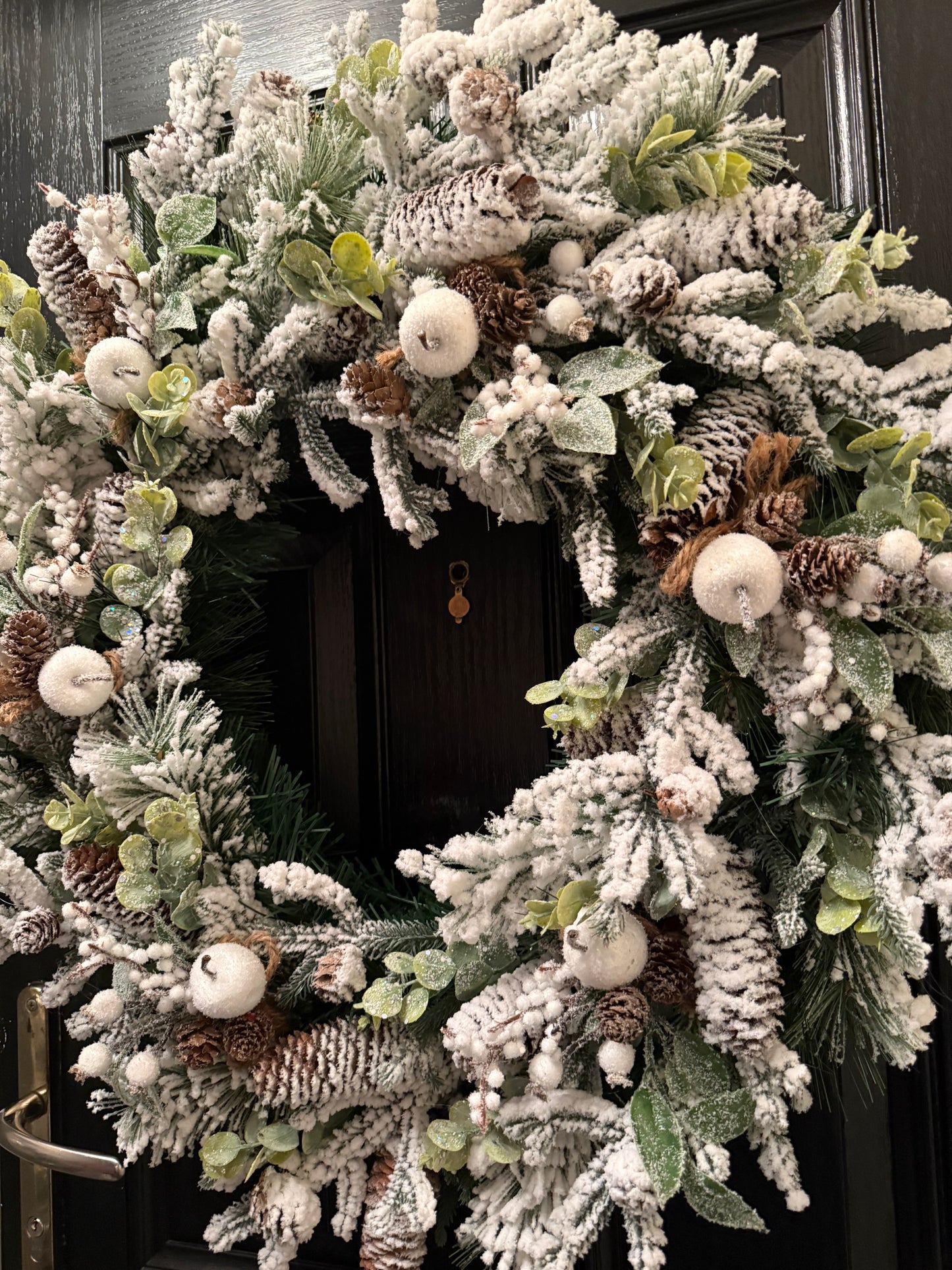 65cm SUPER DELUXE WINTER WONDERLAND FOLIAGE WREATH