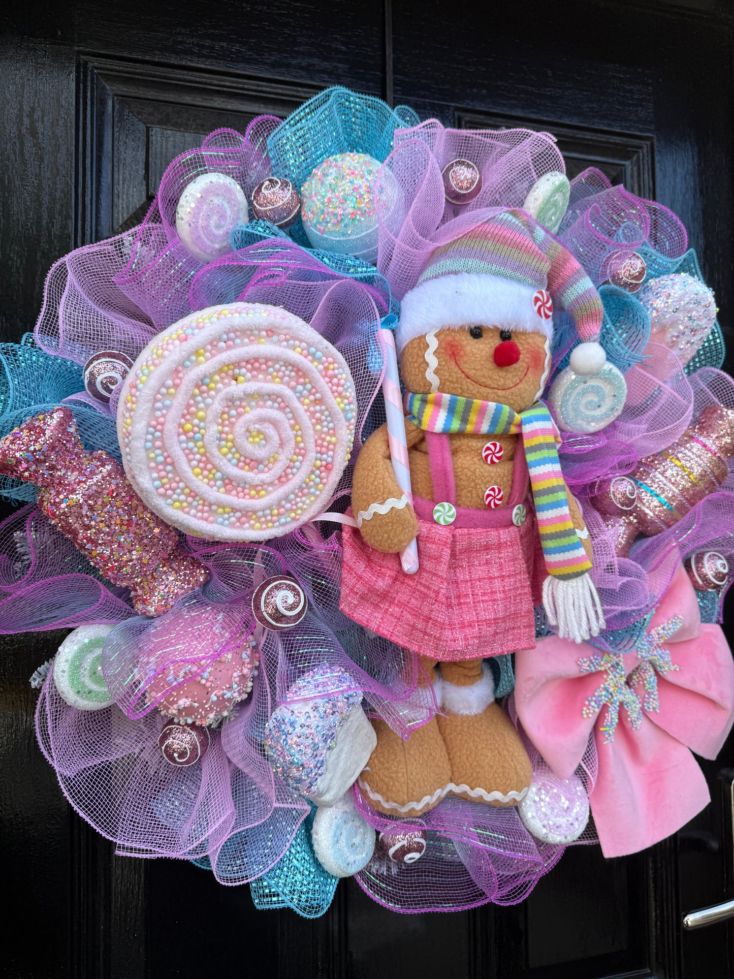 65cm DELUXE PASTEL GINGERBREAD WREATH - IMMEDIATE DISPATCH