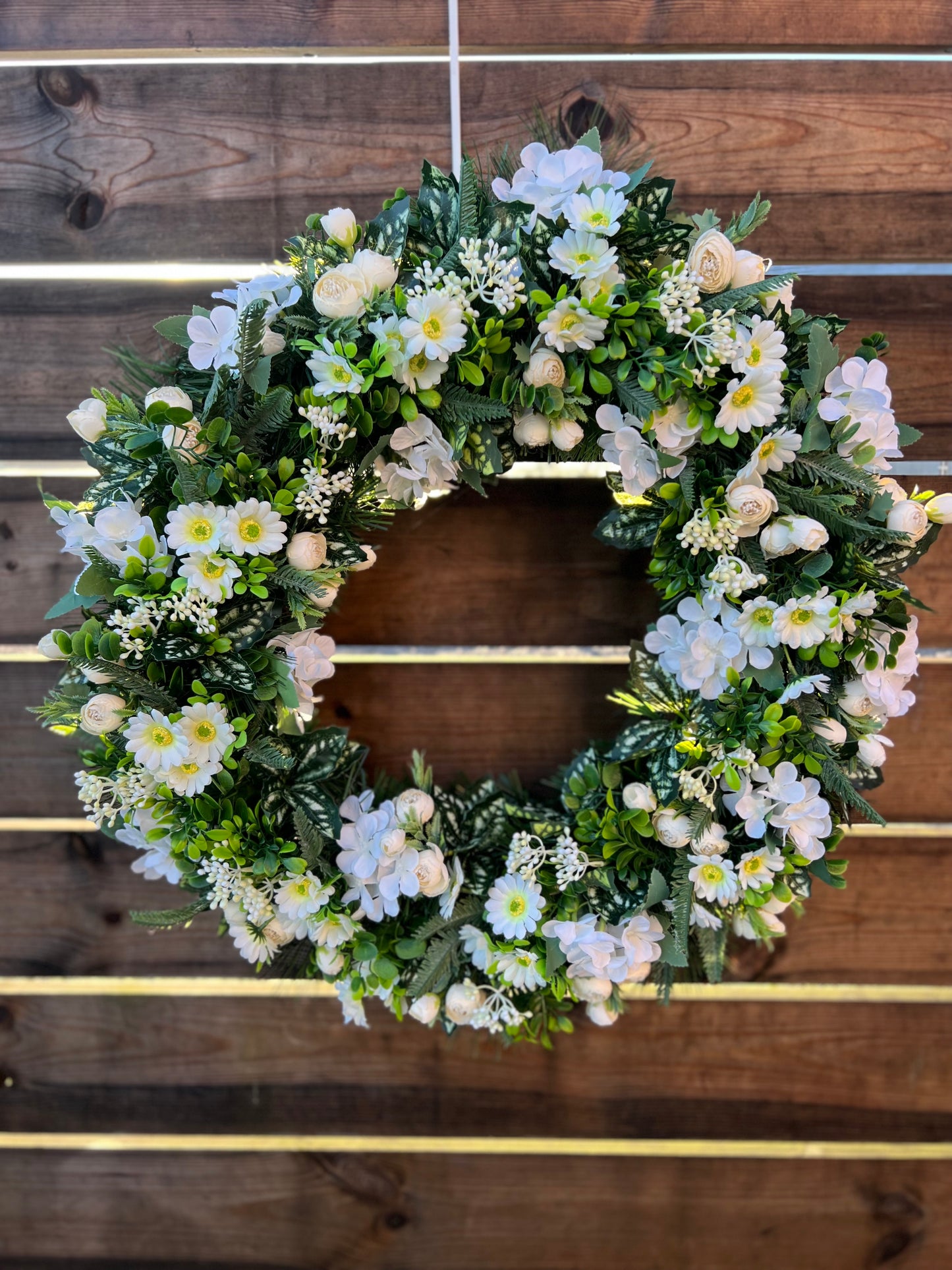 65cm NEUTRALS/IVORY FOLIAGE DELUXE MIX WREATH