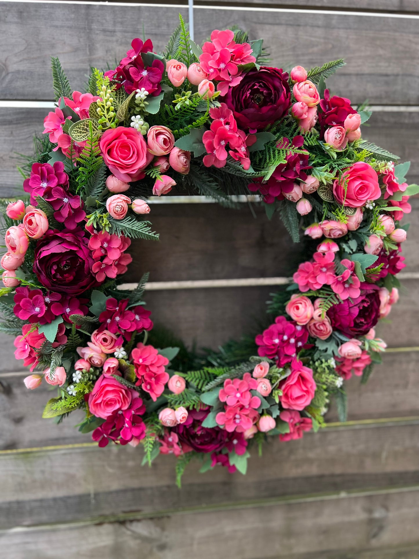 65cm PINKS DELUXE MIX WREATH