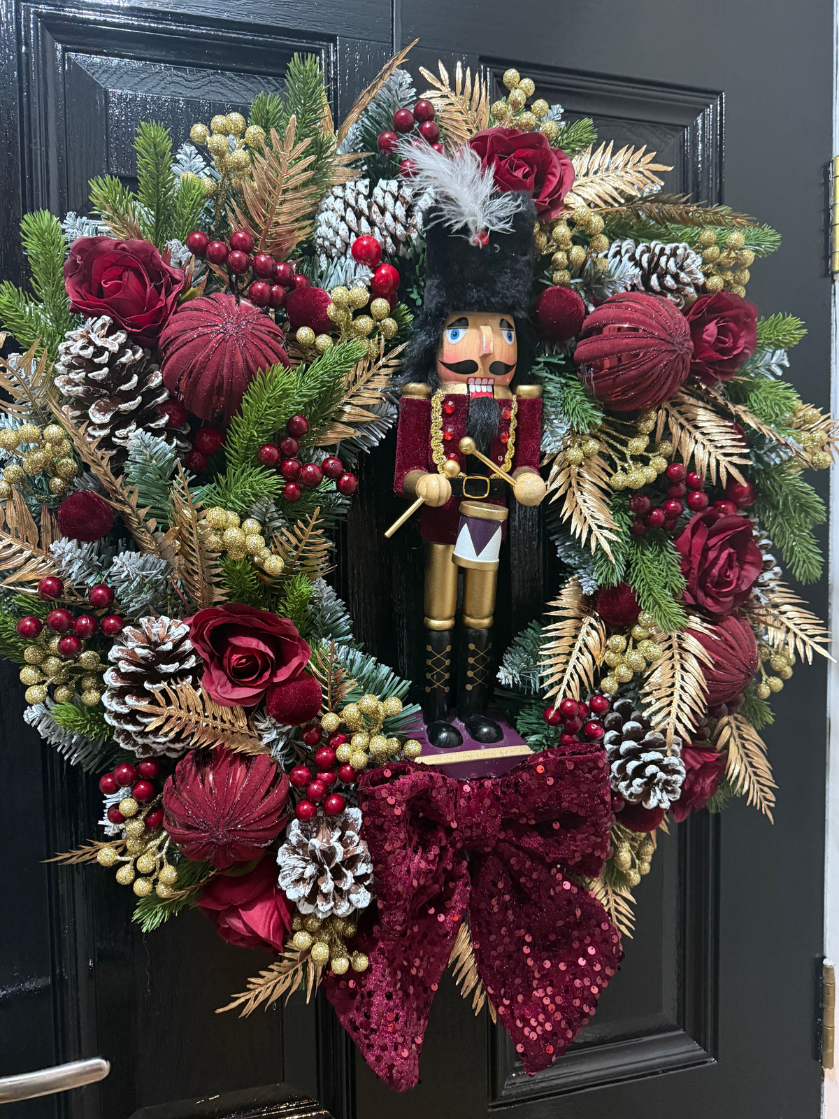 60cm DELUXE BURGUNDY GOLD SEQUIN BOW NUTCRACKER WREATH