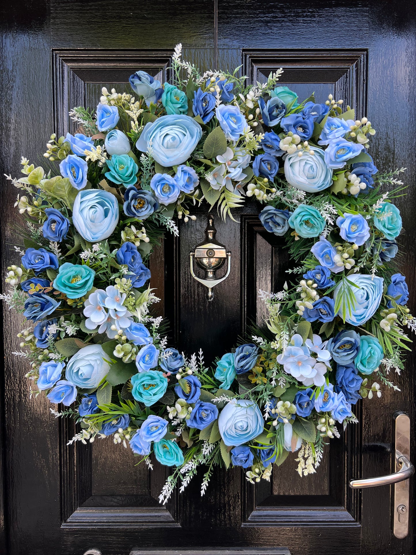 65cm DELUXE BLUE MIXED FOLIAGE ANY SEASON WREATH